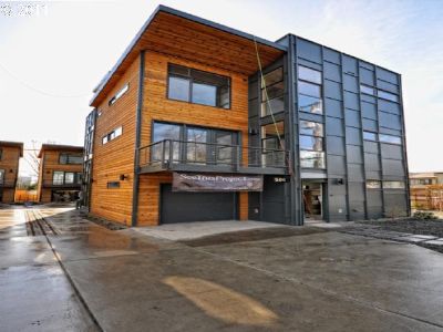 $370,000 | 508 NE SACRAMENTO ST