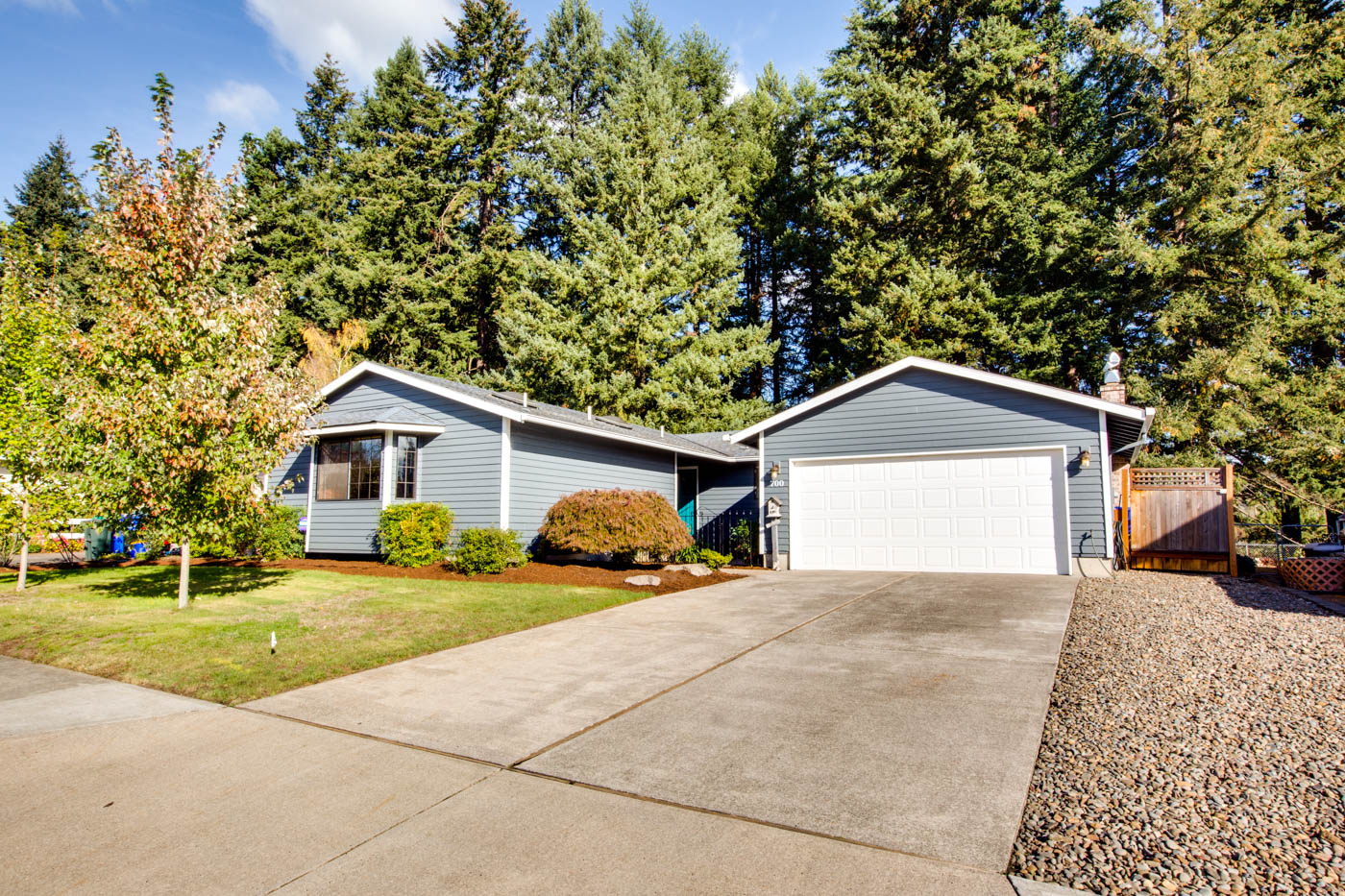 $269,900 | 700 SW HARTLEY AVE
