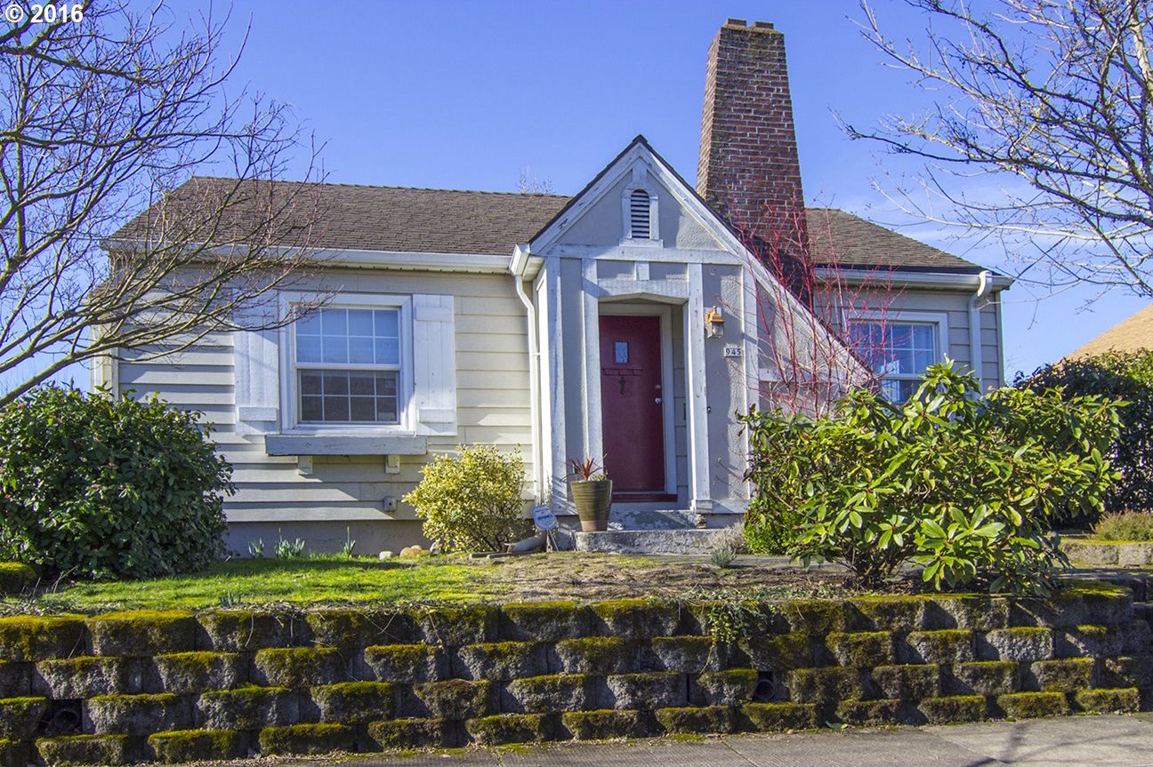 $380,000 | 945 NE 80TH AVE