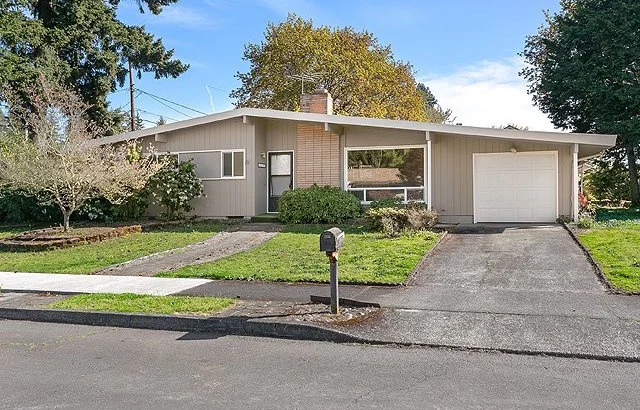 $281,450 | 19808 NE EVERETT LN