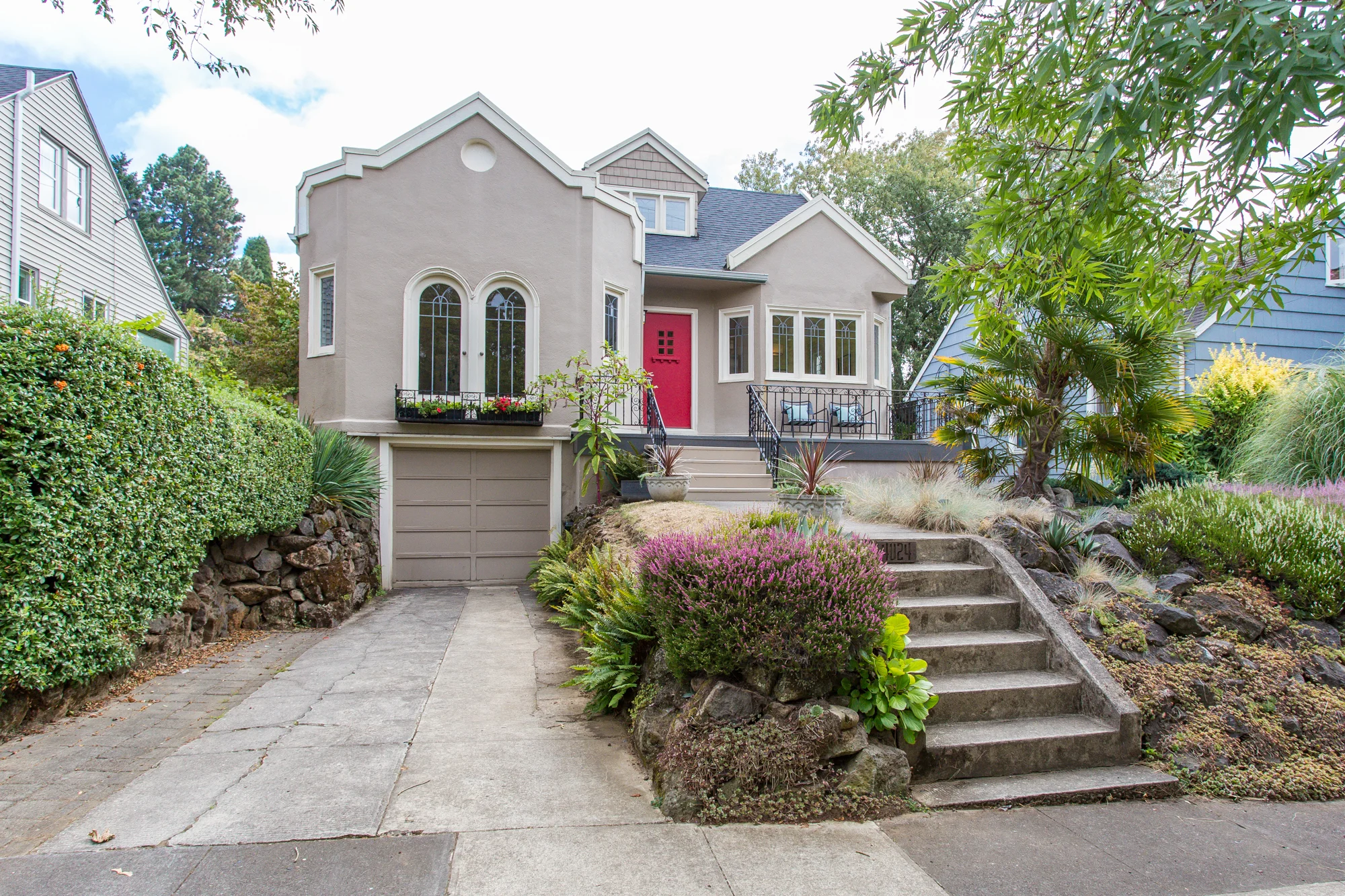 $566,000 | 4024 NE 18TH AVE