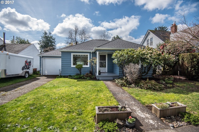 $325,000 | 9102 SE MORRISON ST