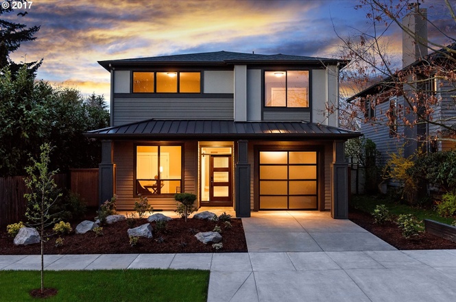 $899,900 | 4233 SE ALDER ST