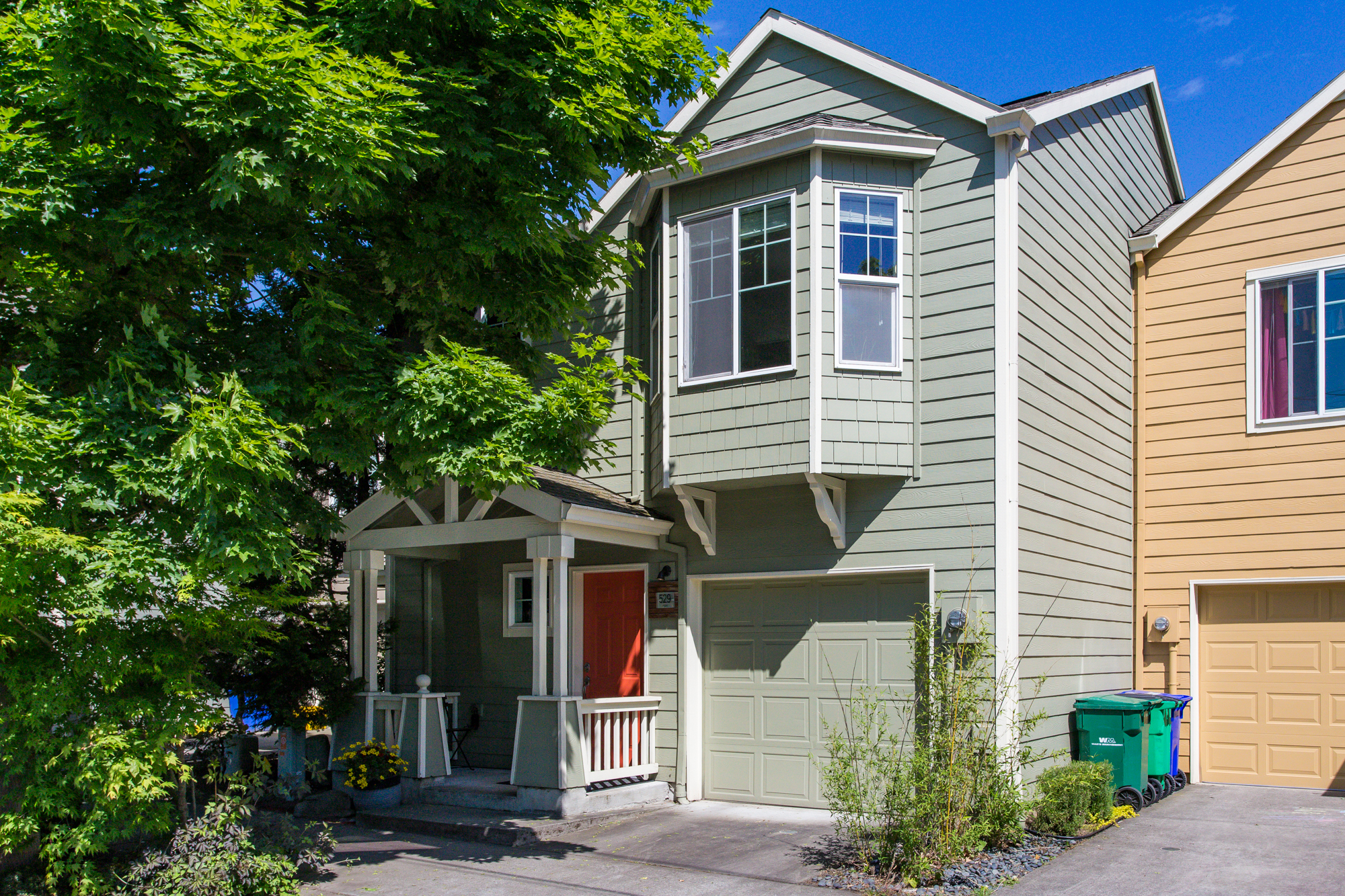 $451,900 | 529 NE RUSSELL ST