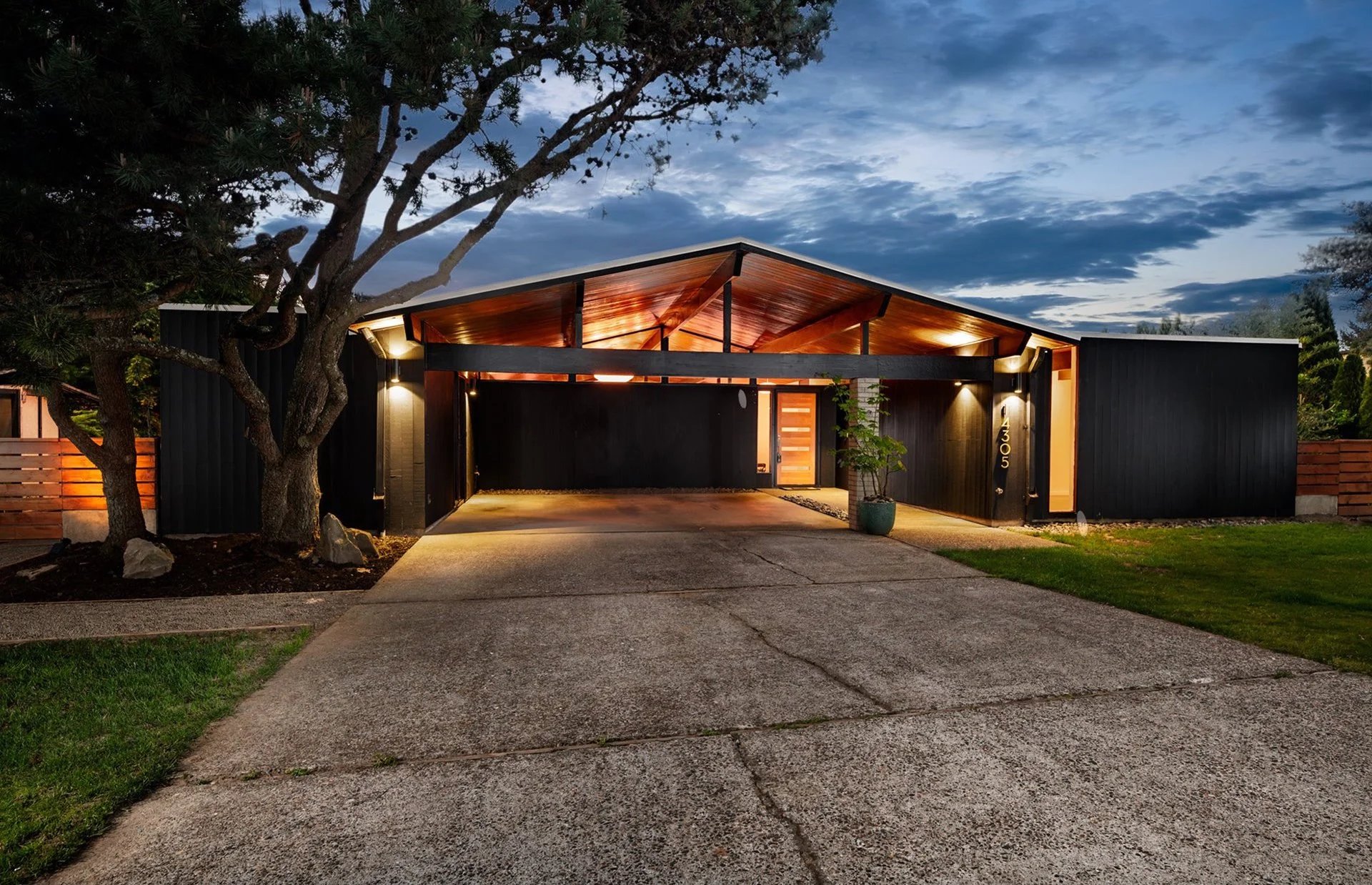 $850,000 | 14305 SW HIGH TOR DR