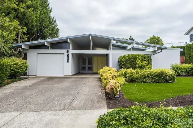 $650,000 | 5450 SW SPRUCE AVE
