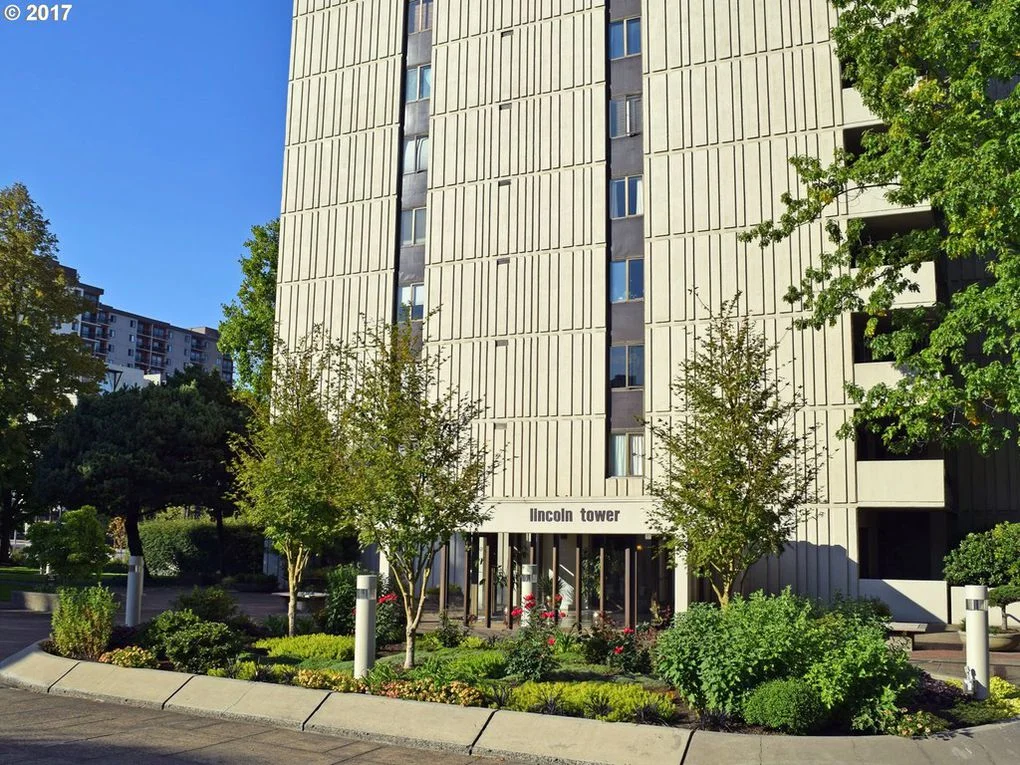 $654,500 | 2211 SW 1ST AVE #1105