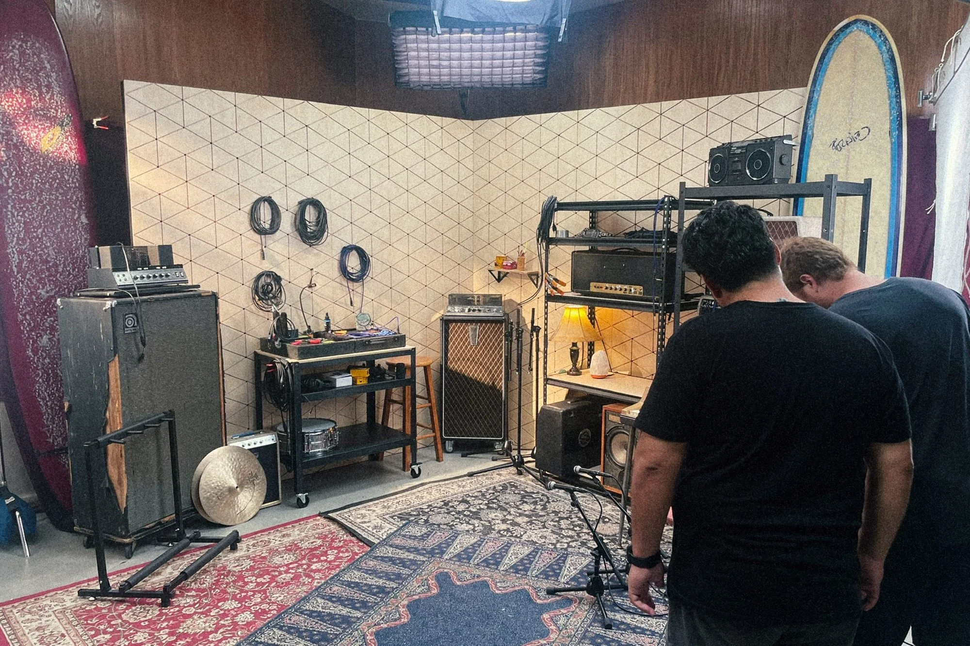 powers-electric-on-set-02.jpg