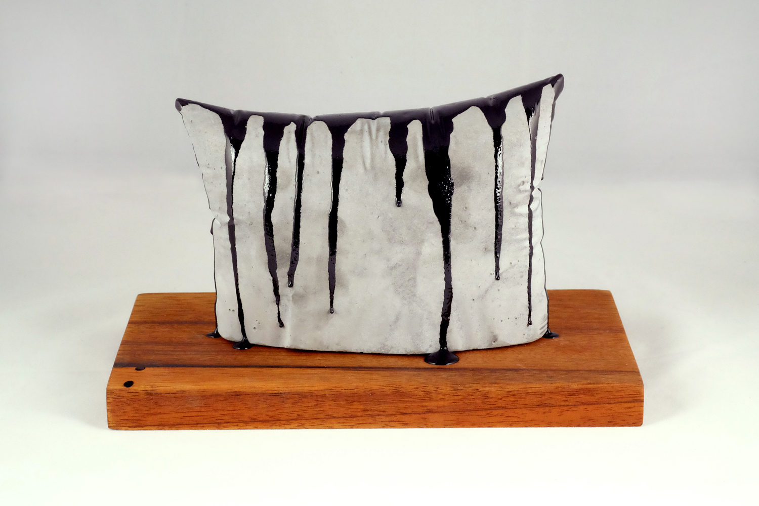 Concretion with drips
