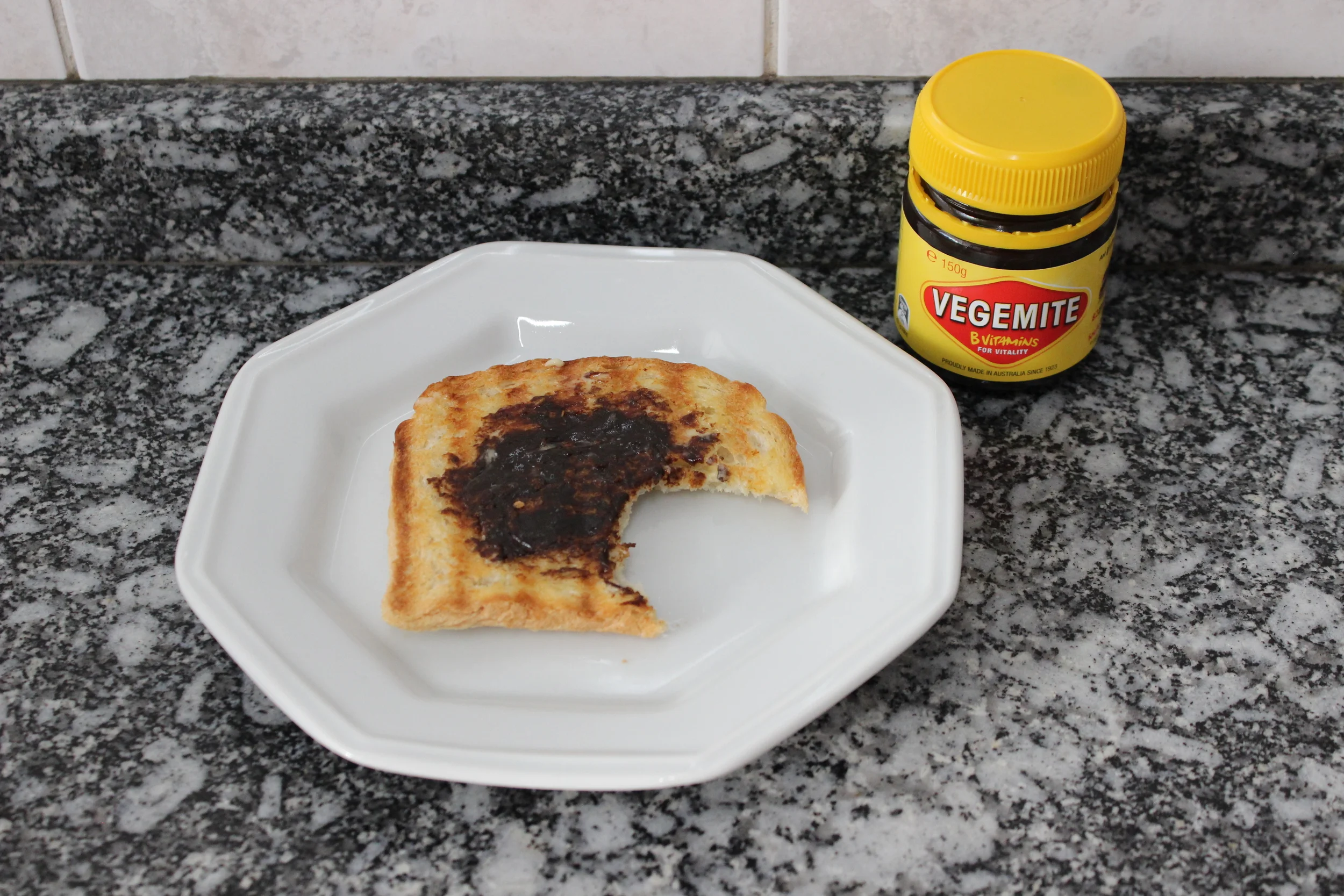 Vegemite na torrada! Foto por Bruno França