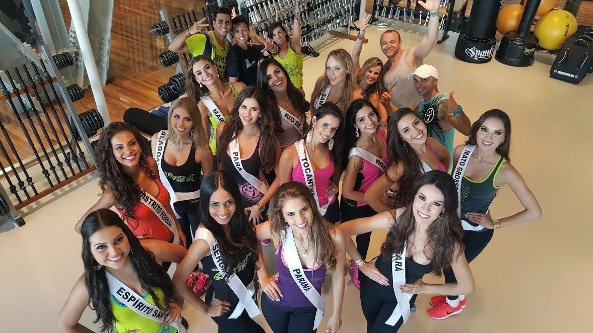 Meninas na Zumba - Foto por Nana Bastos