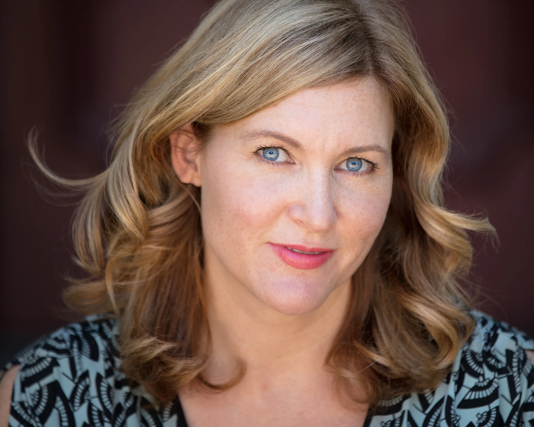 Steh-headshot-3-sm.jpg