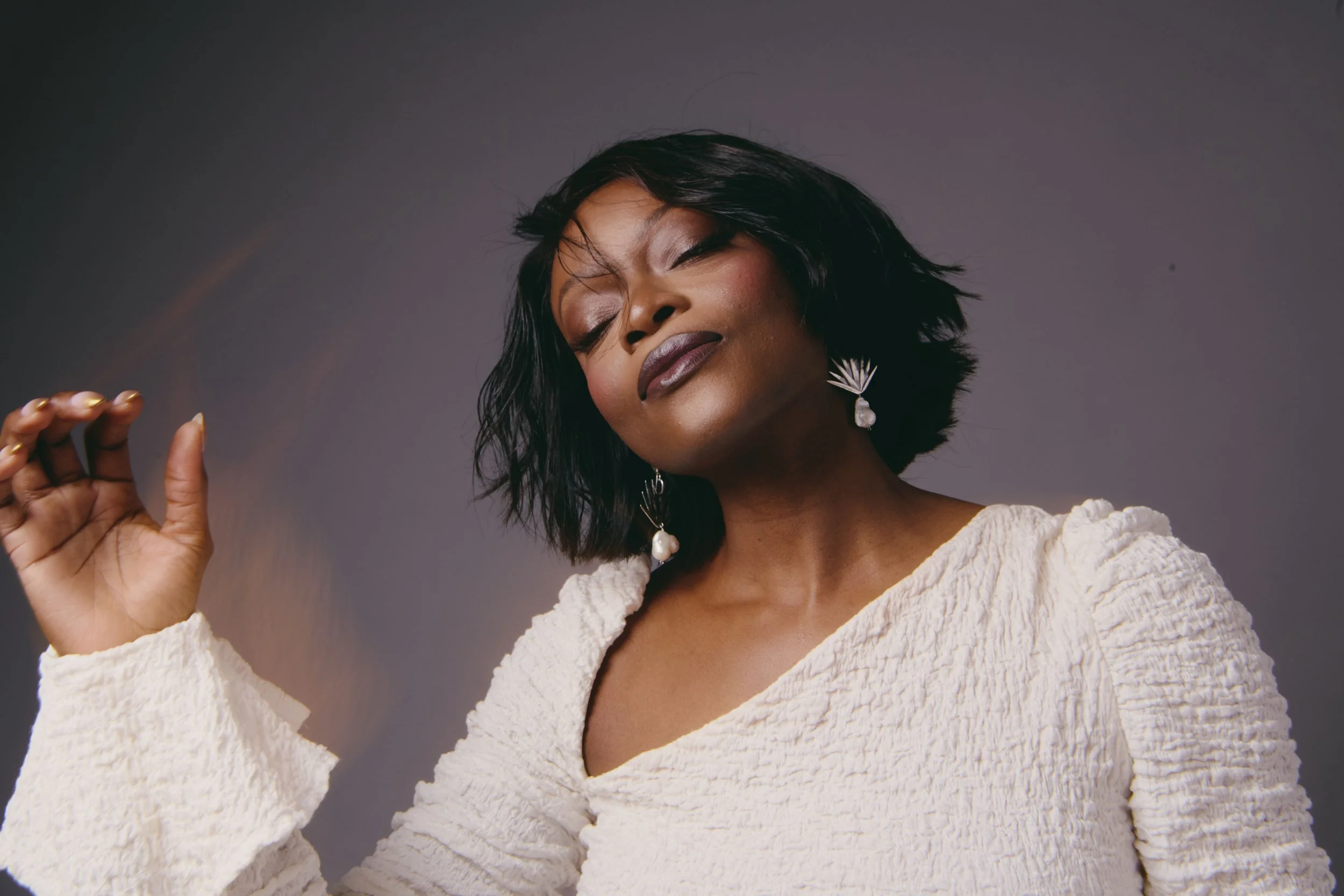 adeola ja wht dr 5.jpeg