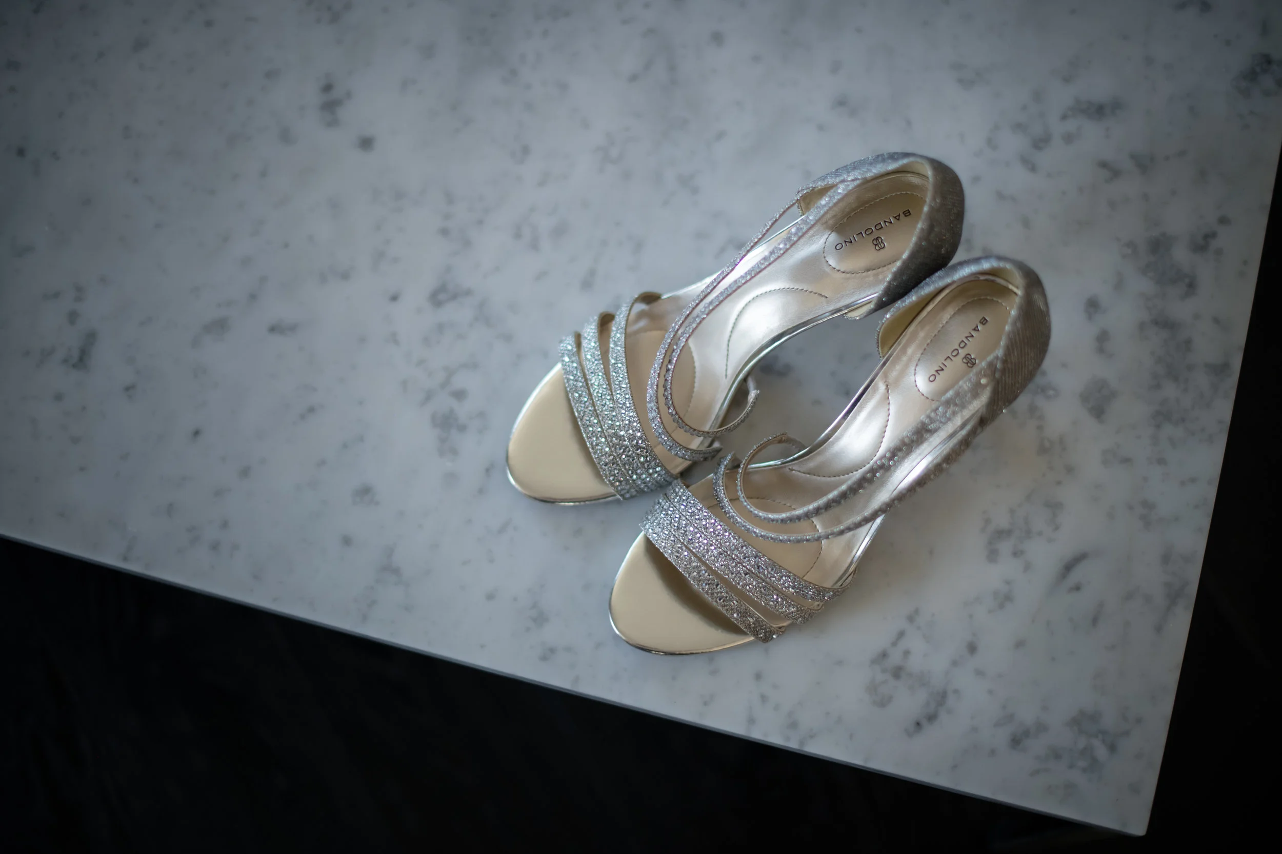 Laura_Danny_Wedding_Sneak_Peek_007.jpg