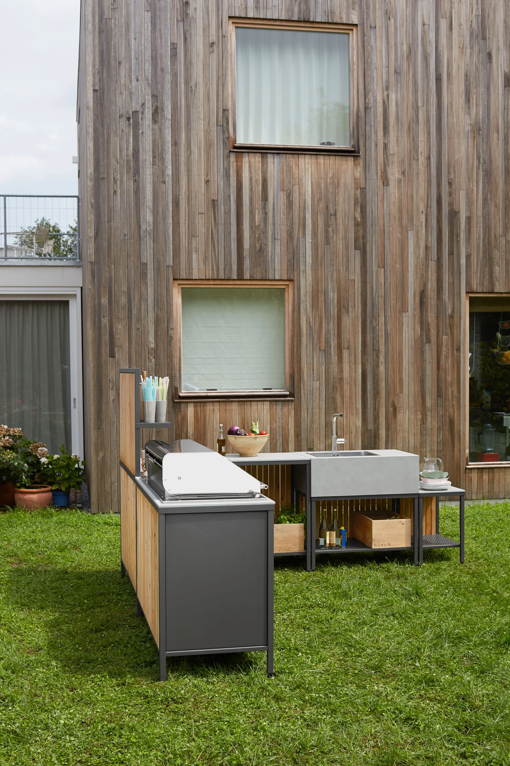BLOCK