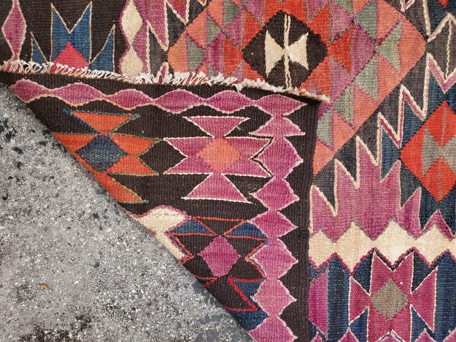 68A6F673-0A88-48F2-881B-C77350A3876E