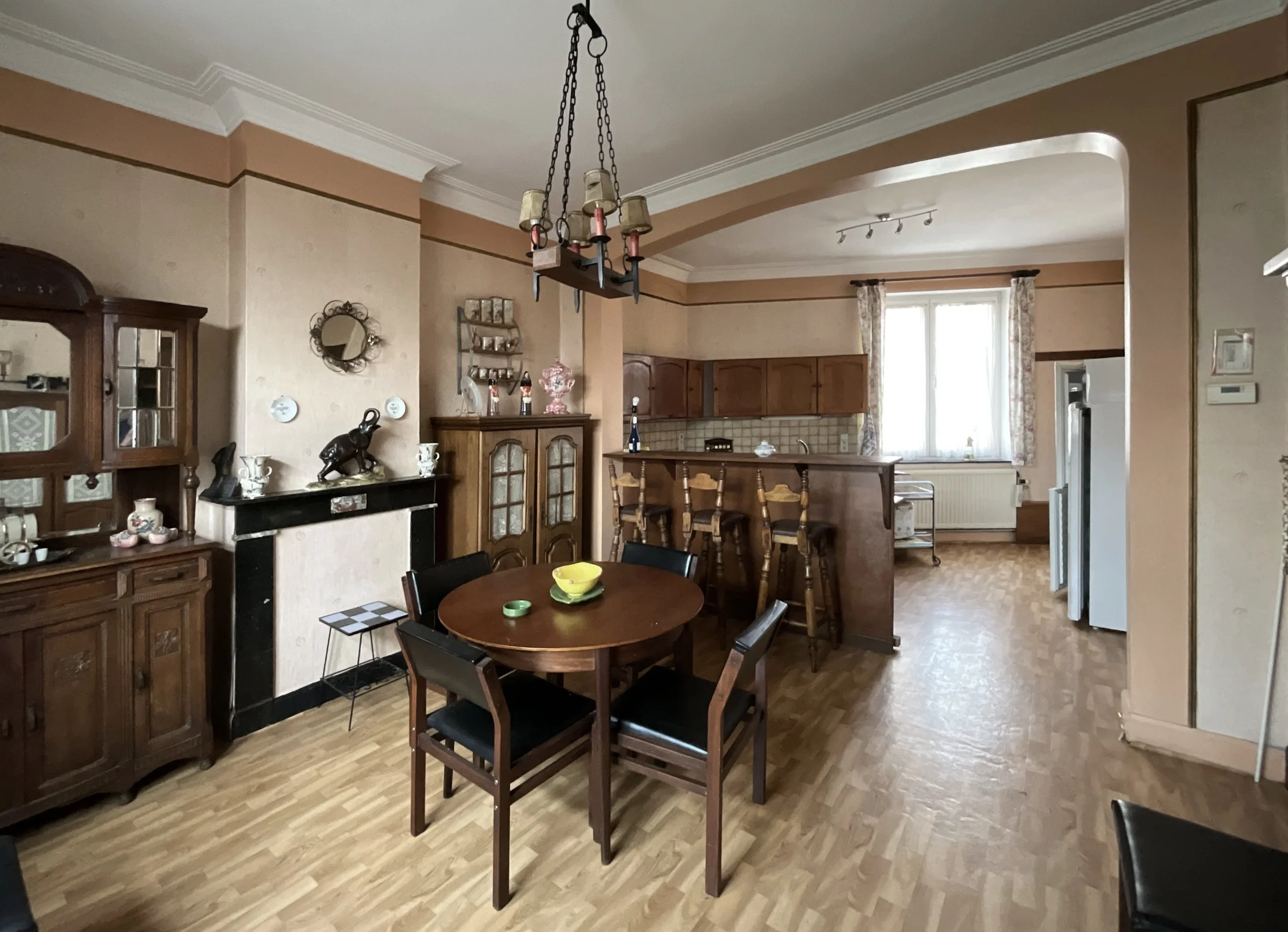  Appartement 02 : Salle à manger 