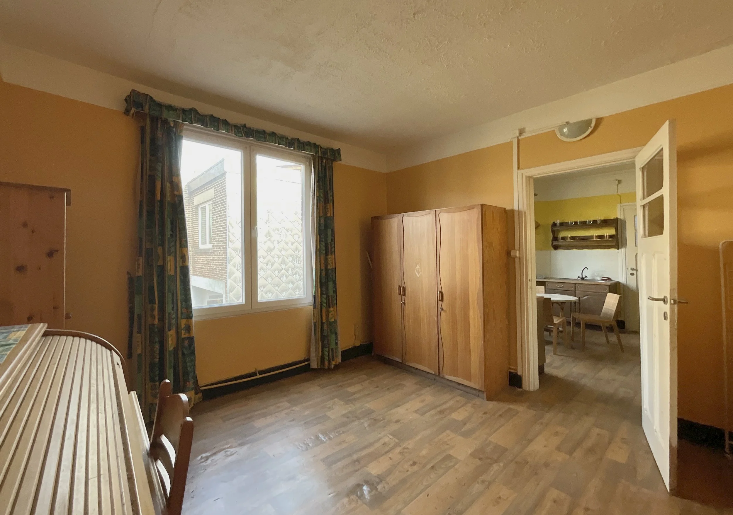  Studio 05 : Chambre 