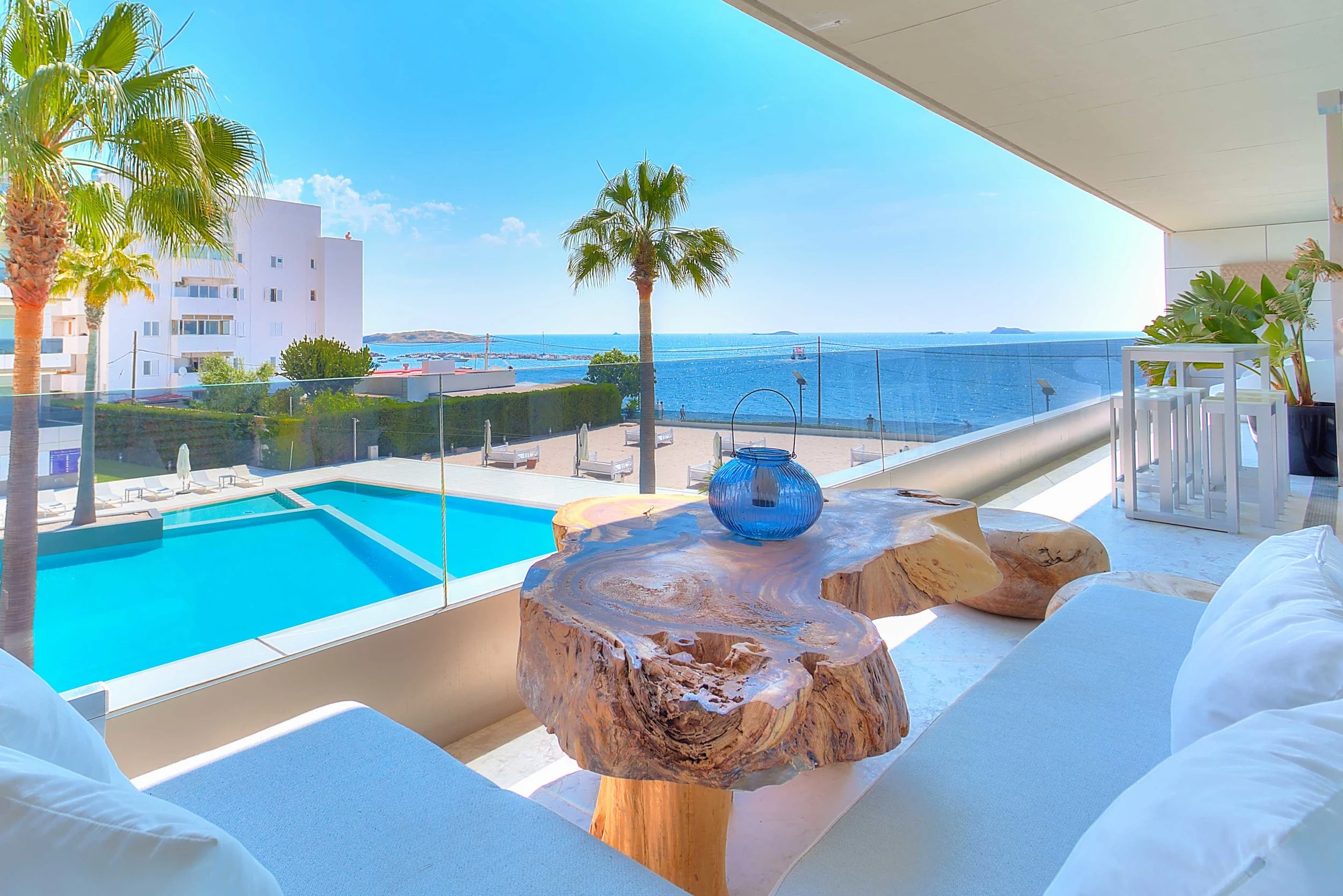 Ibiza-Royal-Beach-Crystal-5.jpg