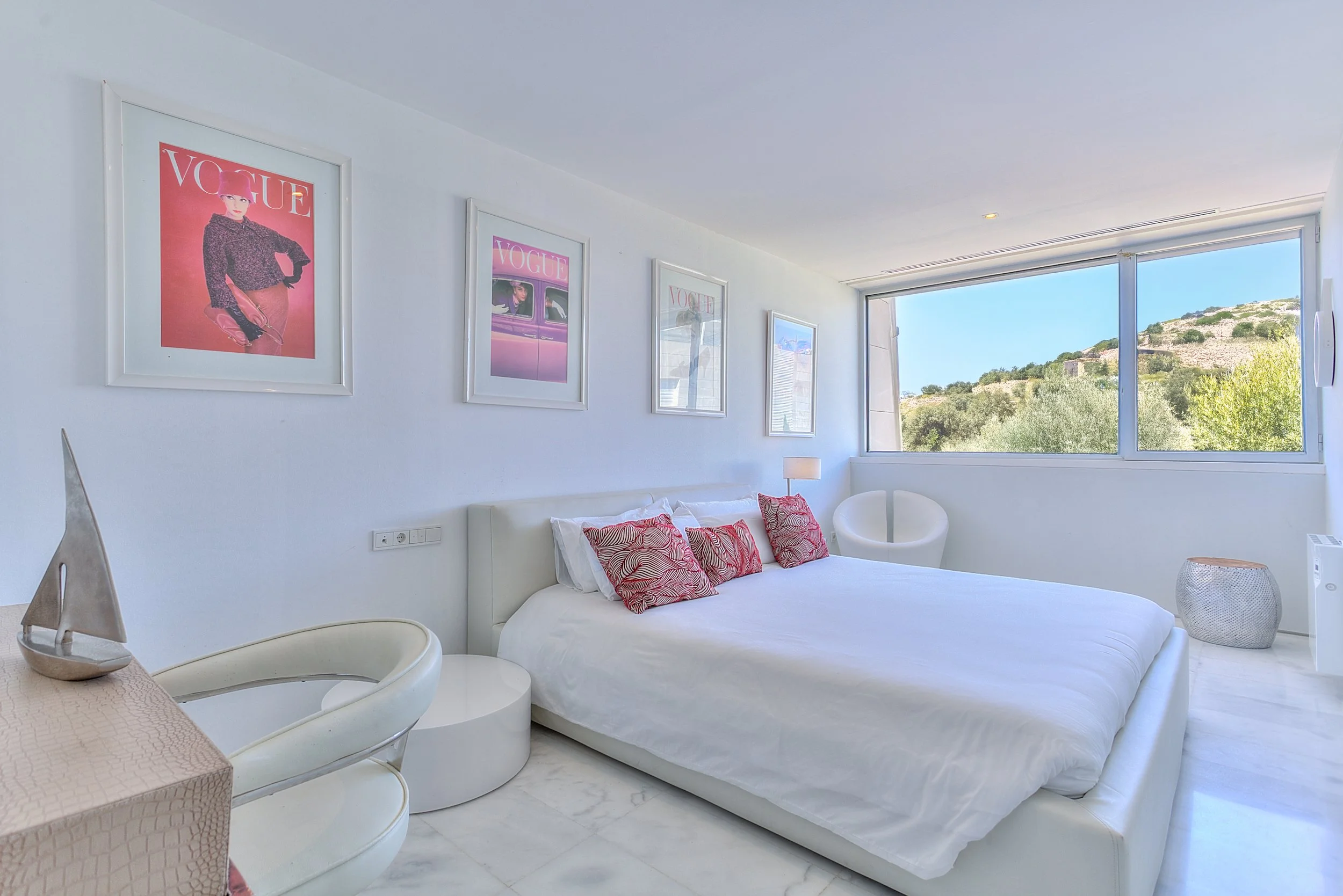 Es Pouet bedroom 1.jpg