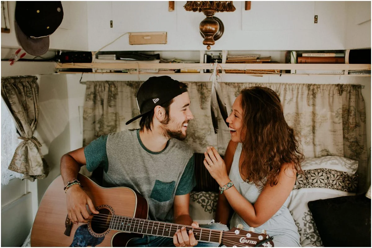 vanlife couple11.jpg