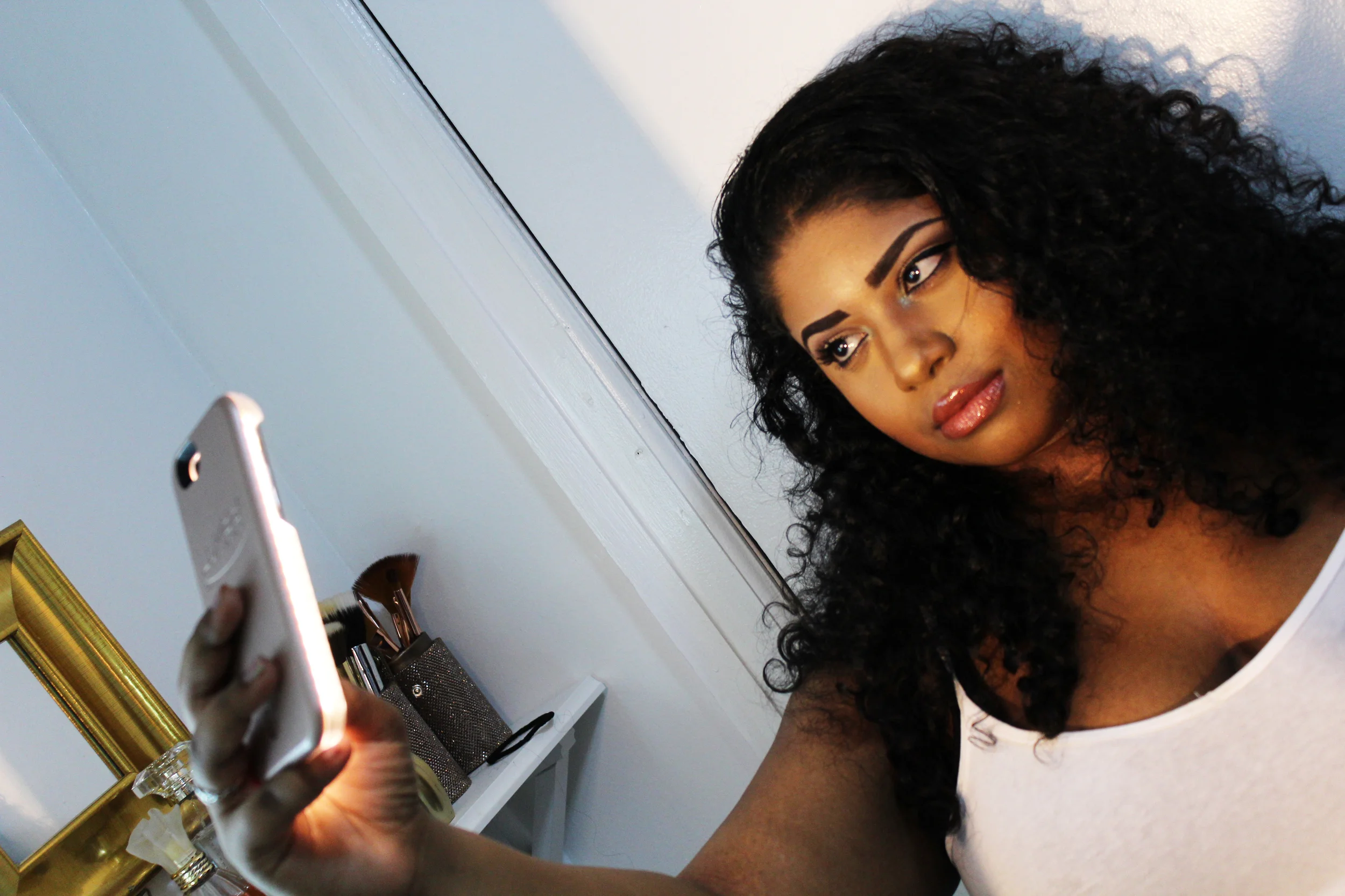 TY-LITE vs. LuMee Case: A Debate In Beauty Tech