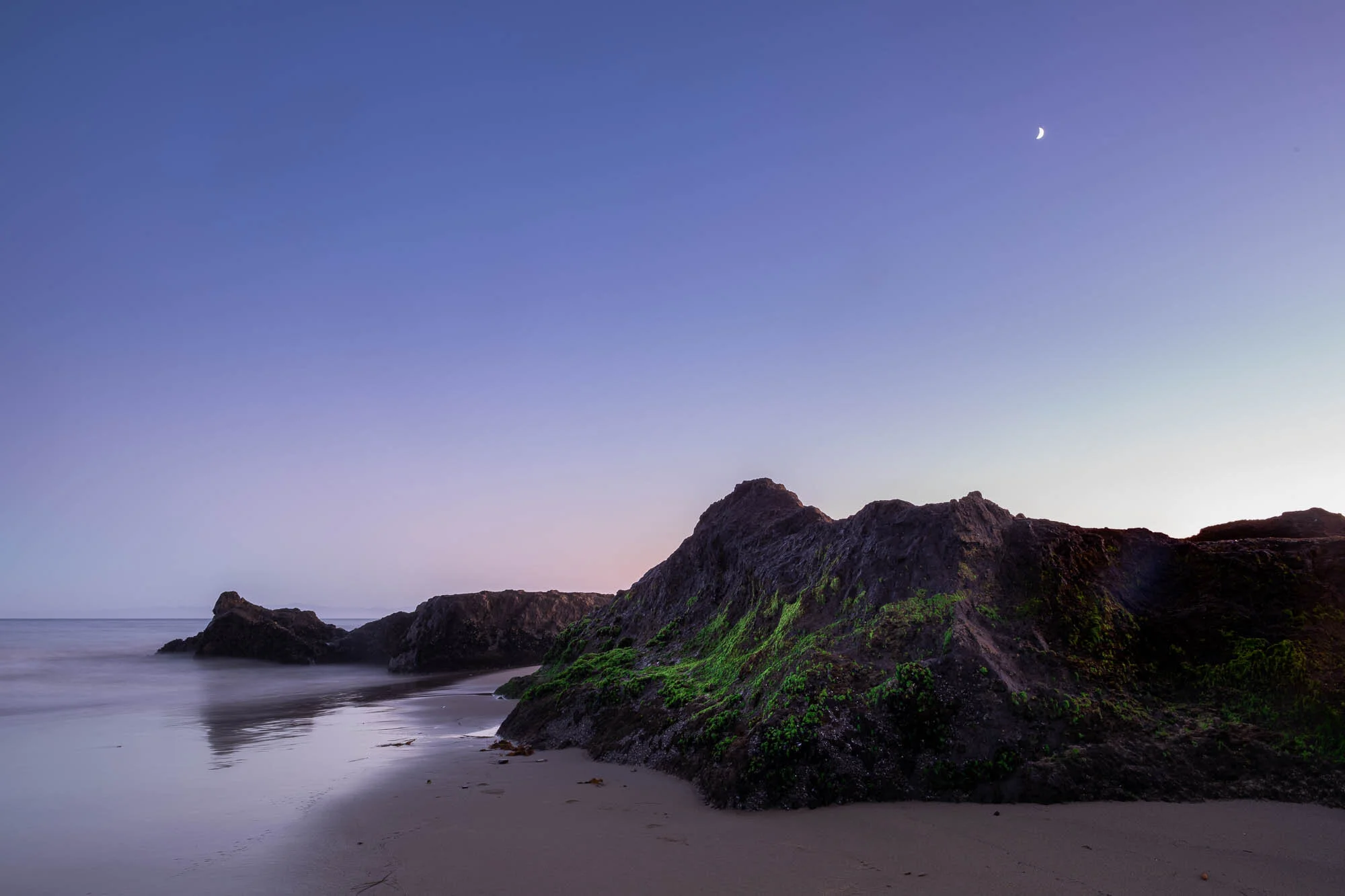 Enjoy this moonrise over Campus Point which has absolutely nothing to do with the writing in this blog post.