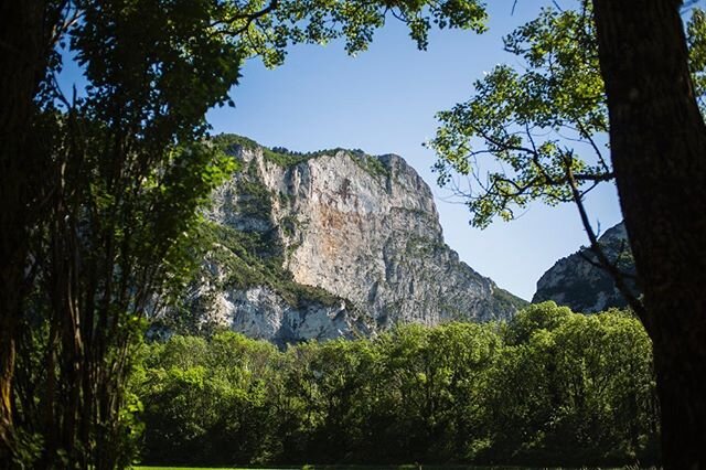 Vivre Paris pendant plus de dix ans te ramène petit à petit vers la nature. C&rsquo;est plus évident pour certains depuis le confinement, pour moi ça l&rsquo;était déjà depuis un petit moment. Tu voyages d&rsquo;abord. Tu te rend compte que to