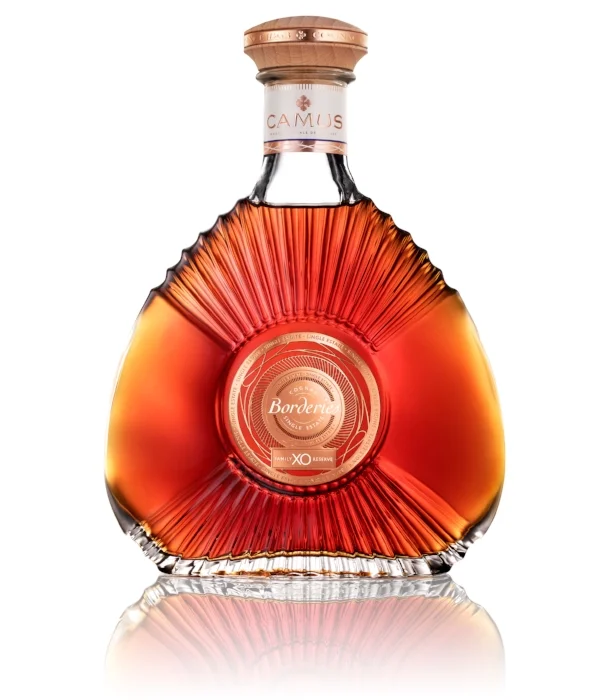 CAMUS Borderies XO Family Reserve is a Single-Estate cognac which means that it is exclusively produced by CAMUS from the grape to the bottle. The CAMUS family’s private vineyards, where all the wines come from, is a magnificent estate, the largest in the Borderies area, with vineyards surrounded by forests and naturally preserved areas. The family ensures that the vineyards are cultivated in an ecologically sensitive manner preserving the environment and wildlife. When it comes to distillation, the CAMUS family has developed its own craft distillation techniques, unique to the house, enabling it to produce an extremely aromatic cognac. In CAMUS’ cellar, each barrel is unique. The wine produced from each area of the CAMUS’ vineyard is distilled and aged in separate casks. During the ageing process the eaux-de-vie are kept separately without blending them. This allows our Cellar Master to perfectly blend them and to create the authentic and very aromatic CAMUS Borderies XO Family Reserve.