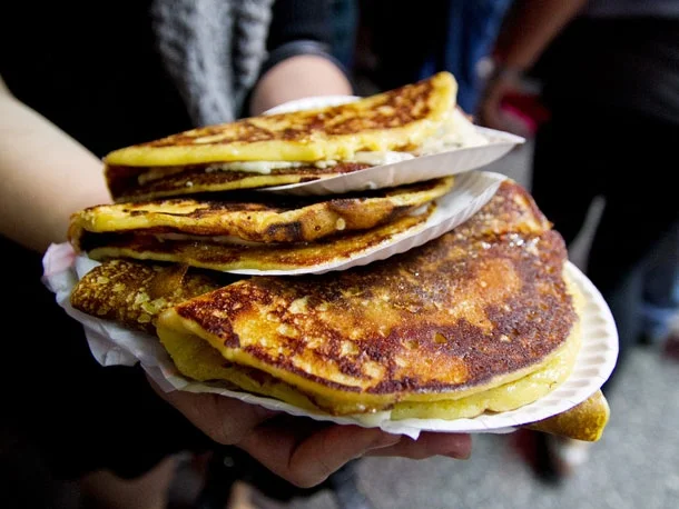 Arepa Lady food cartPhoto credit: Robyn Lee (Serious Eats)
