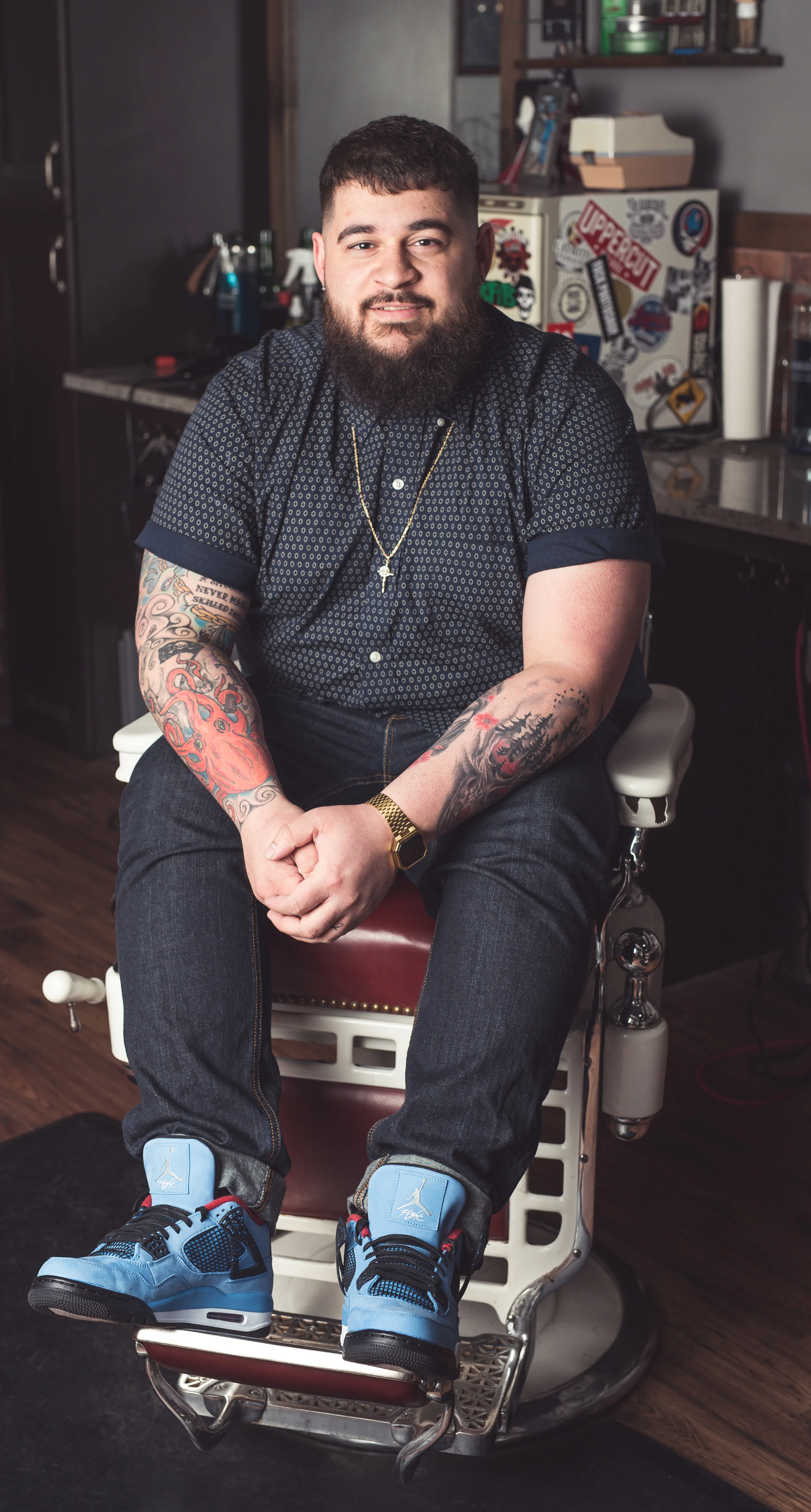 Tevin Barber Instagram: @tevin_the_barber Tevin has been barbering for over 8 years and he started out of pure passion. With a very strong interest in streetwear culture as well as being an avid sneaker collector, he has a very good eye for styles and this allows him to tailor a cut perfectly for the modern man! Tevin also is a big football fan, specifically the Dallas Cowboys, and is always keeping up to date with the most recent games, trades, and news when it comes to the NFL! In addition to sports Tevin also enjoys cars and riding motorcycles. Next time you’re in the shop, if you’re a passionate sports fan, into fashion, or maybe just a gear junky who likes working on their cars/bikes you’re guaranteed good conversation! So go ahead and book your next service now! BOOK TEVIN NOW