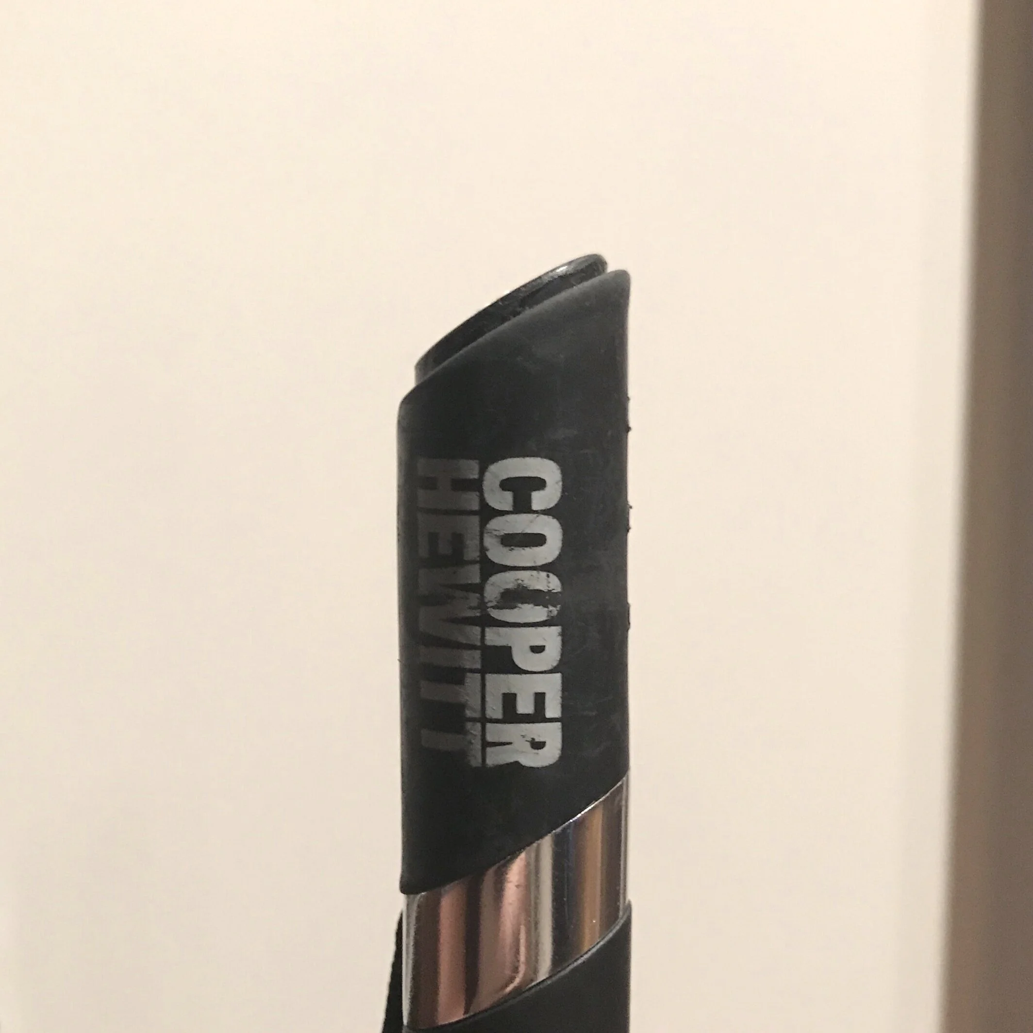 the tip of the pen was designed to have a 45 degree surface to parallel with the information plate and make it easier to press and hole the pen for saving