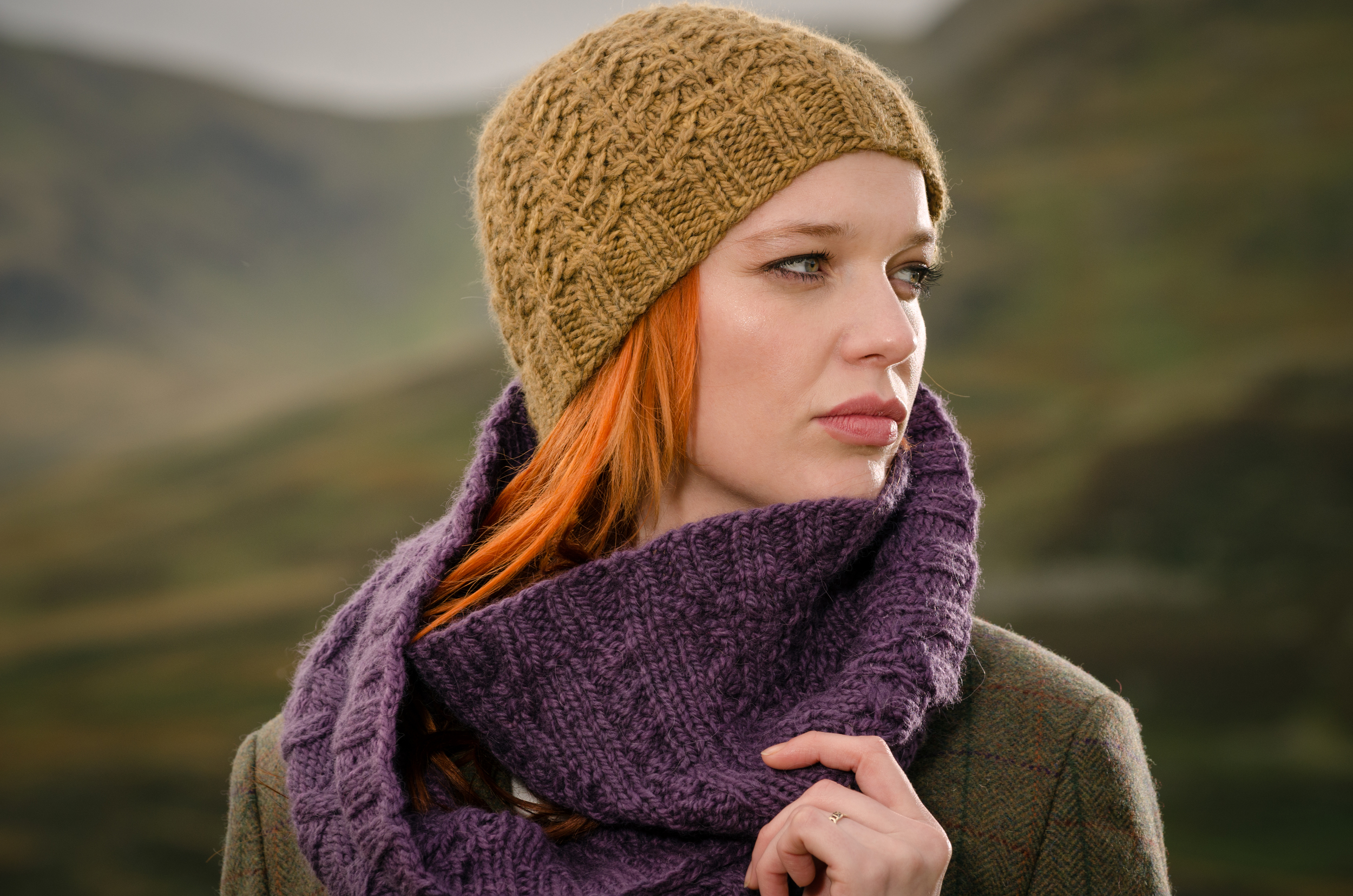 Ifjord Hat and Moen Cowl long version - close up.jpg