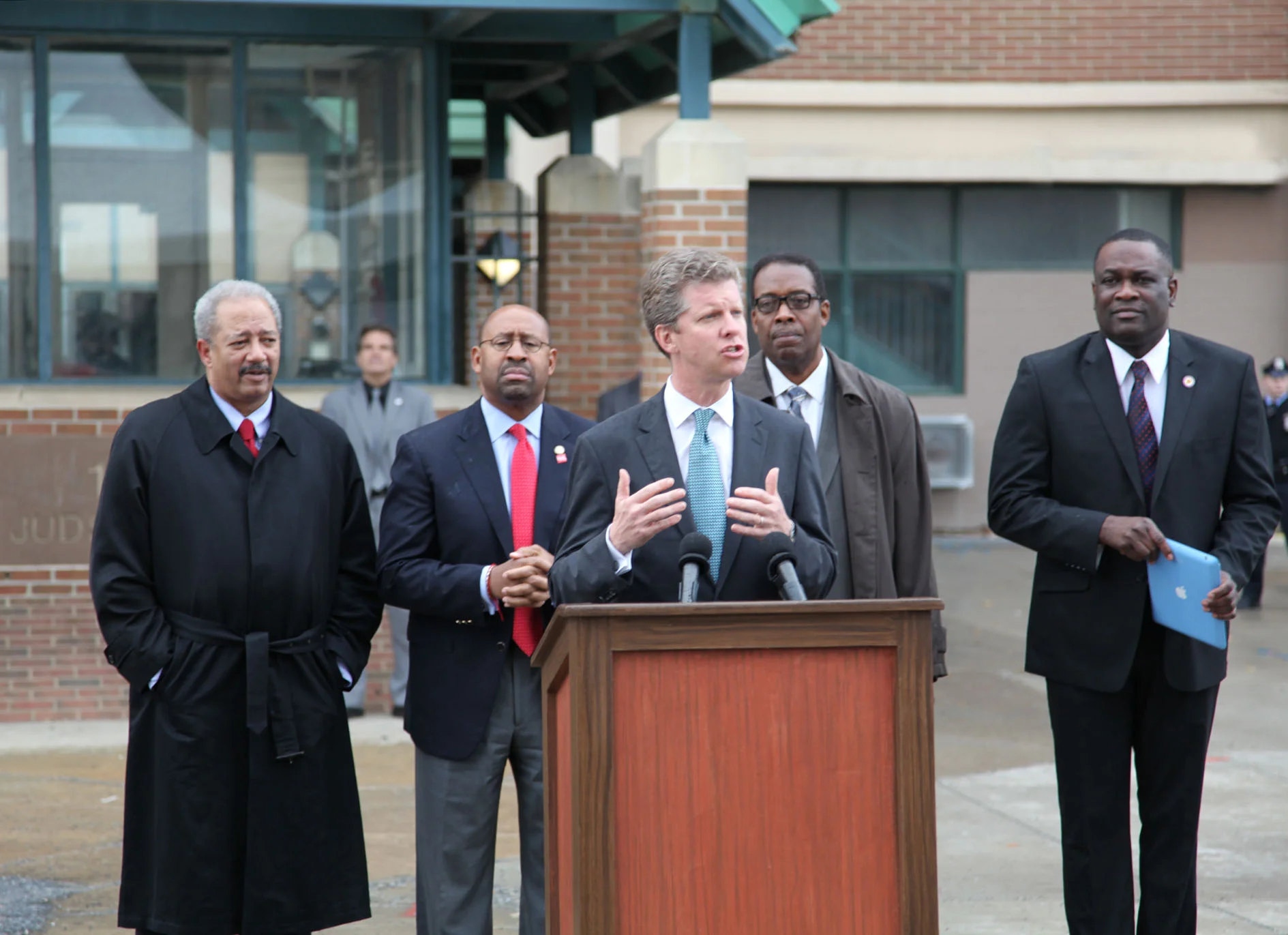 HUD Announcement 04.jpg