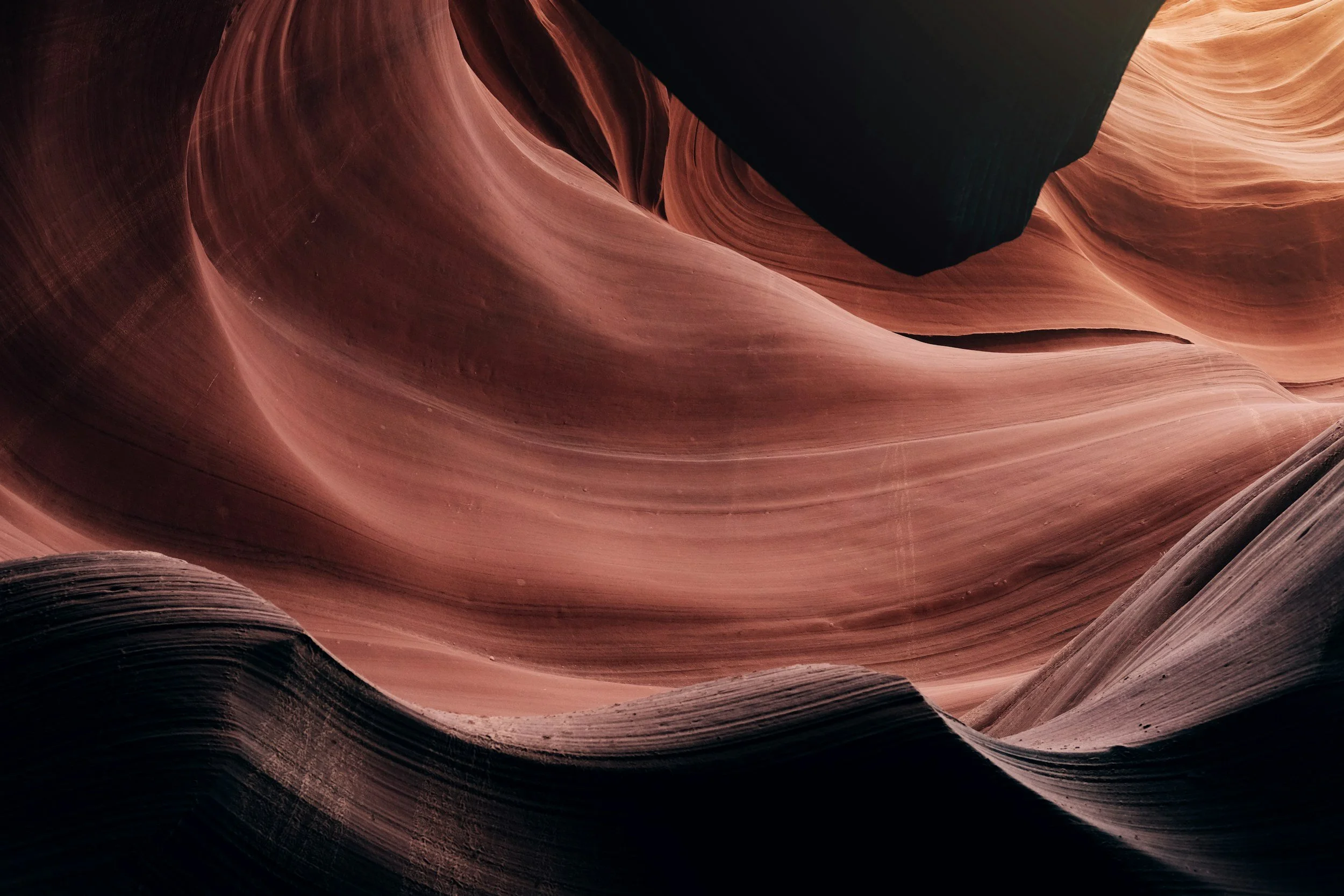 desert rock reveals the shaping power of ancient waters