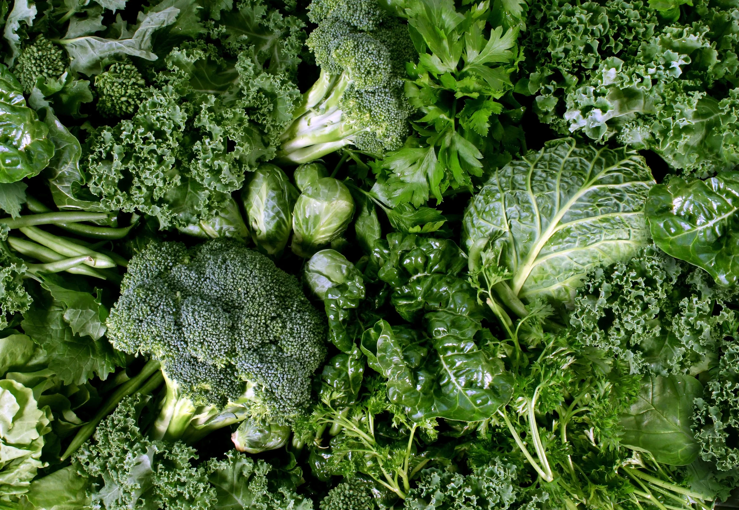 What Makes Broccoli and Kale Superfoods?