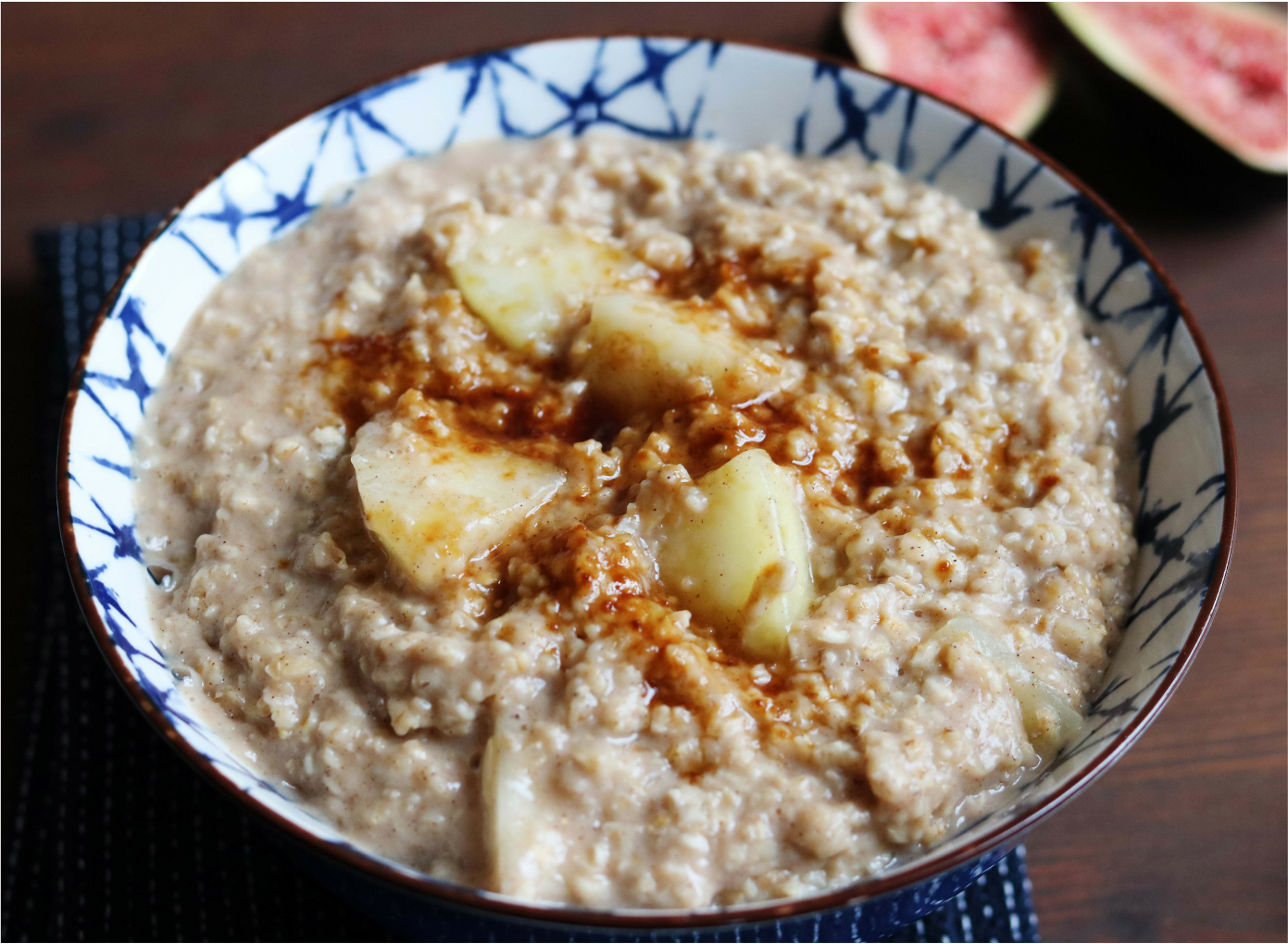 Vegan Pear and Cinnamon Oatmeal