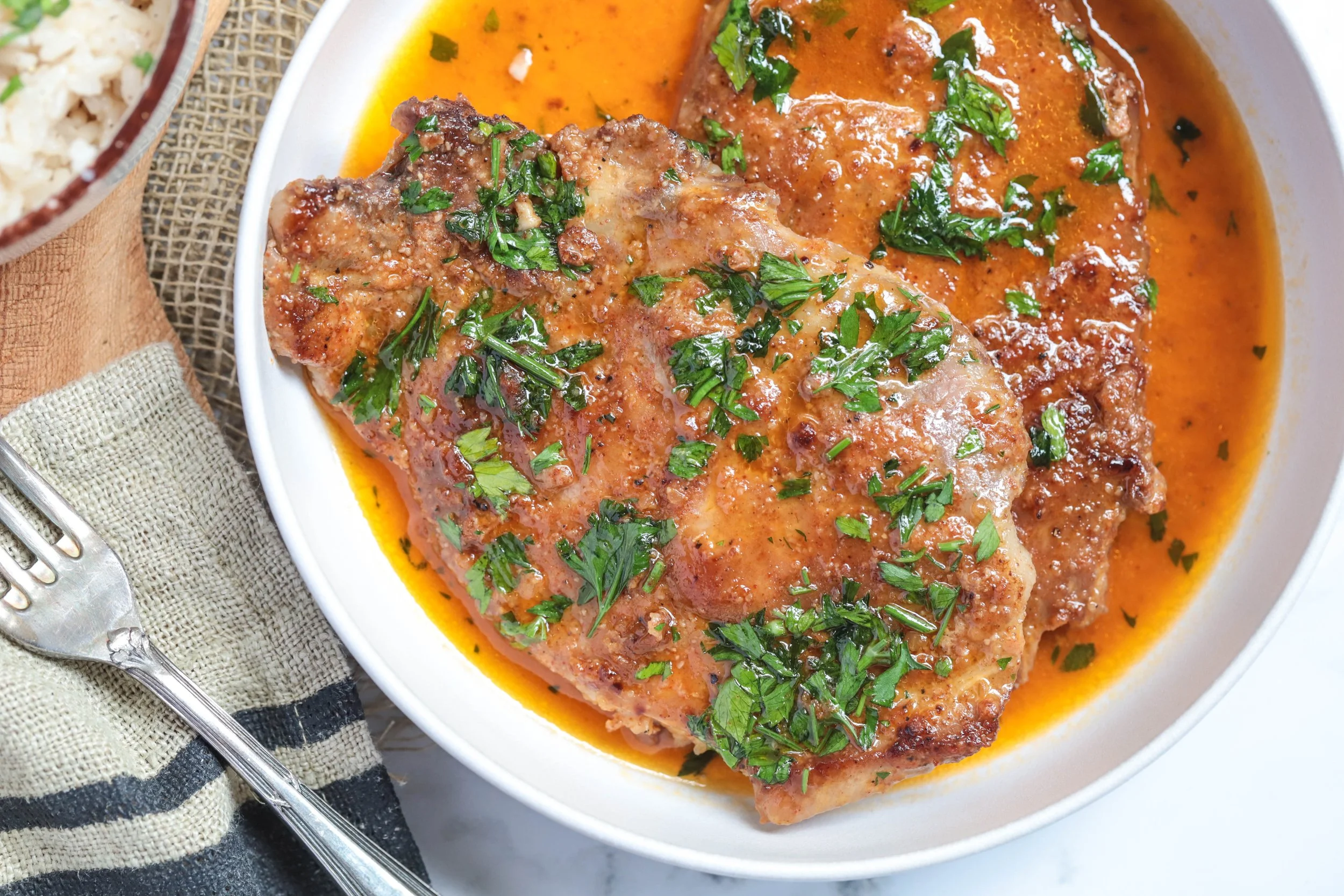 Juicy Skillet Pork Chops
