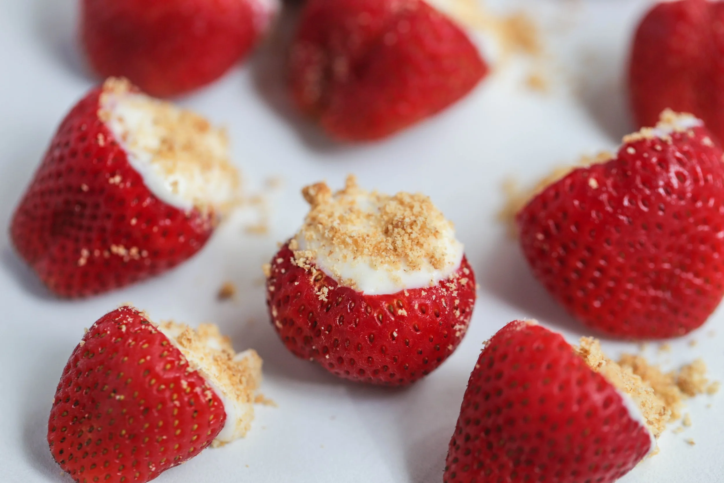 Cheesecake Stuffed Strawberries