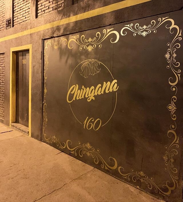 Loved finding this beautiful outdoor signage in Santiago at @chingana160 😍