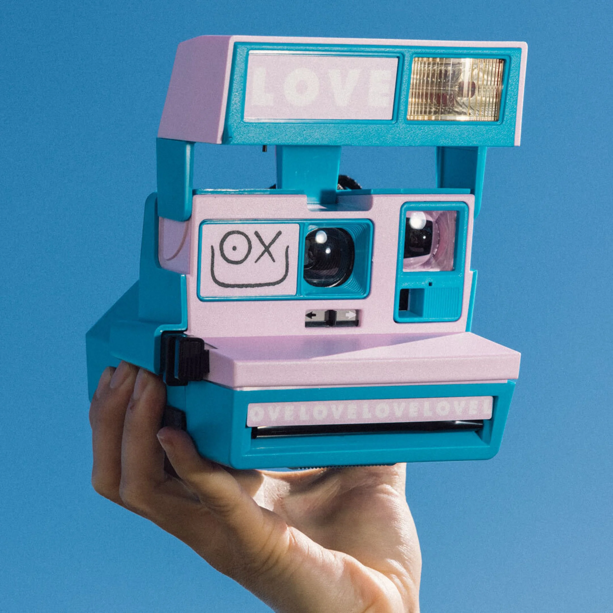 Polaroid camera x —