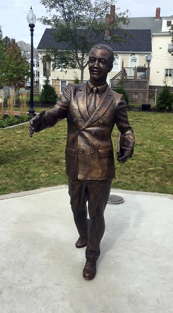 Tom Lopes Statue