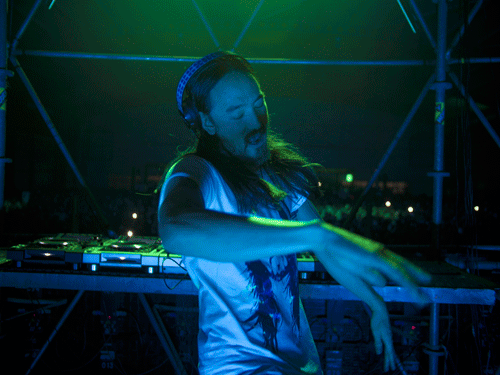 Aoki-Gif-3mk1.gif