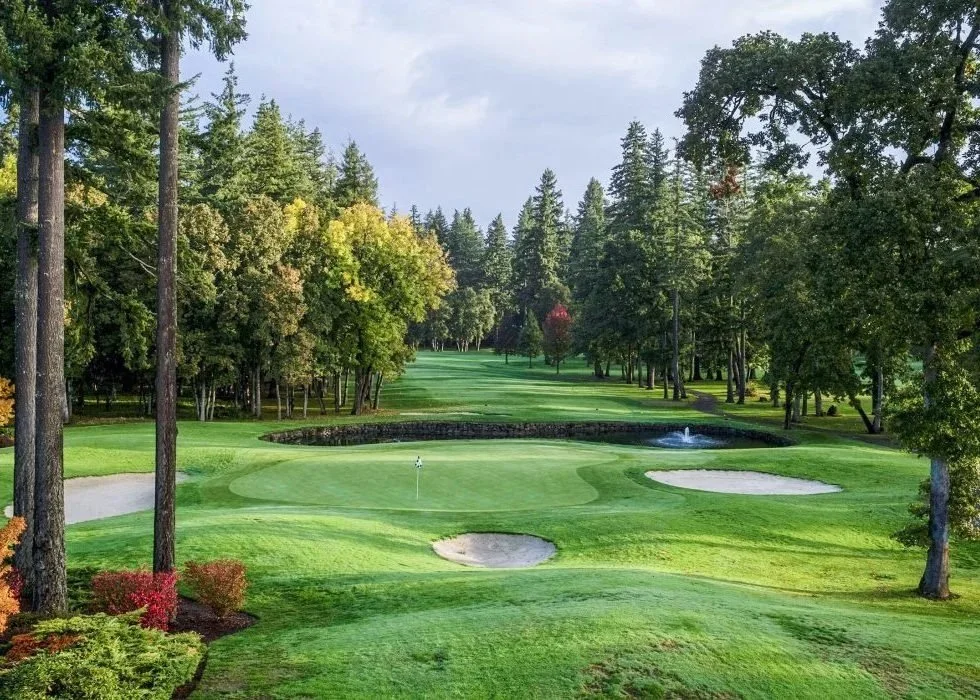 Summer Series -Happy Hour & Golf Lesson 