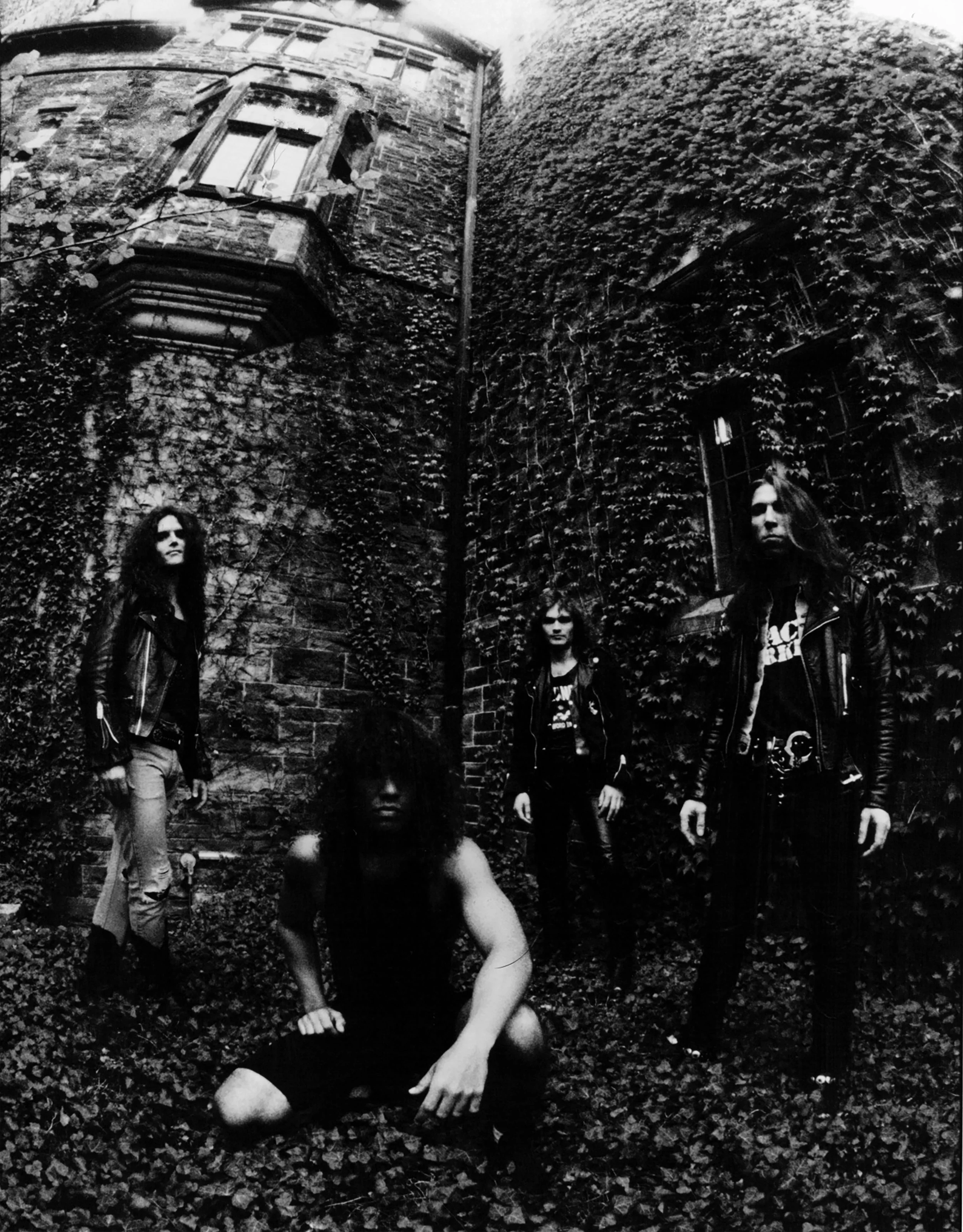 Sinisteria 04 BW300DPI.jpg