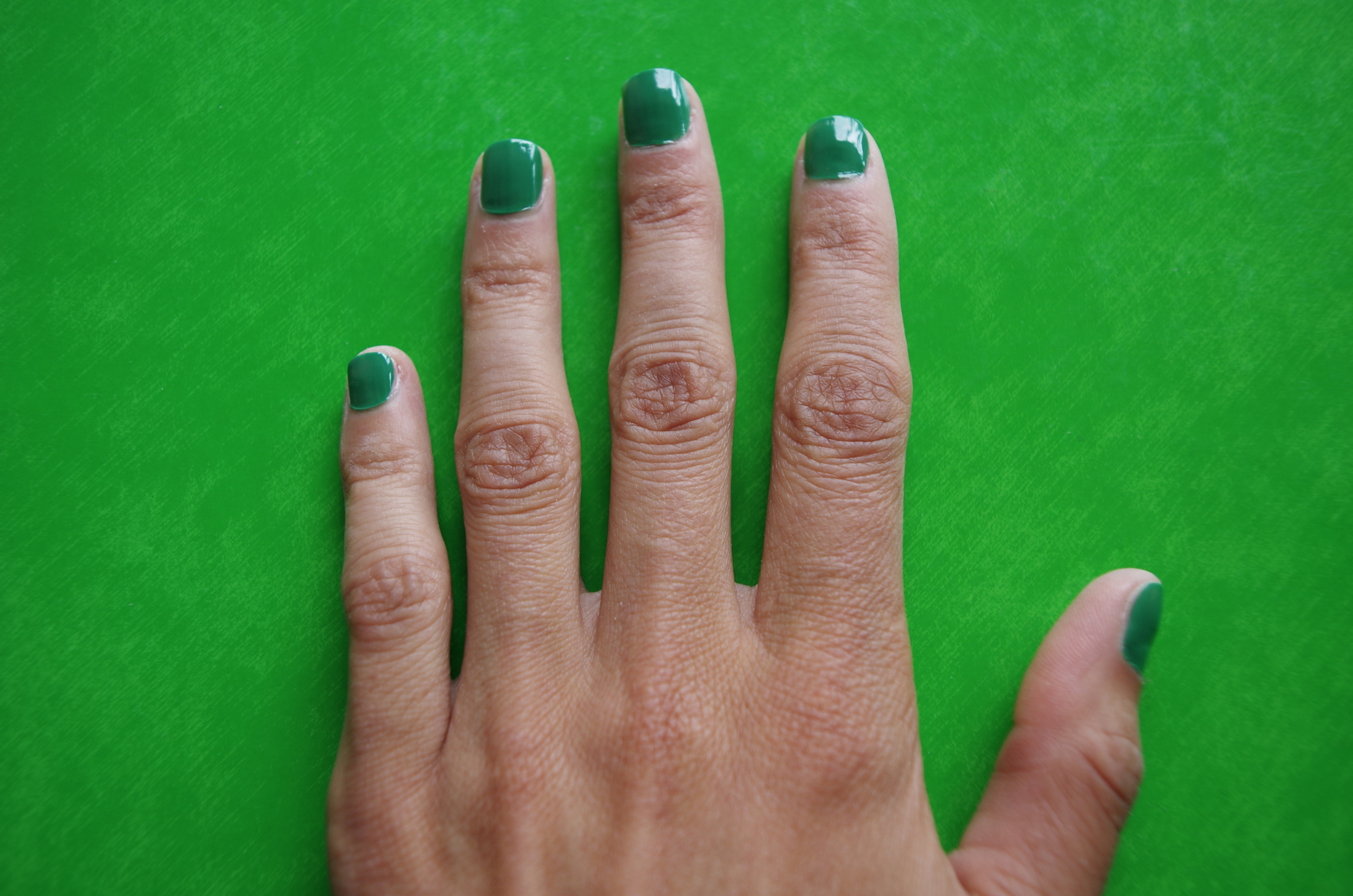 HELP ME! 🤢 To Not Get The Greenies Again! Nail Pro Teaches Student -  YouTube