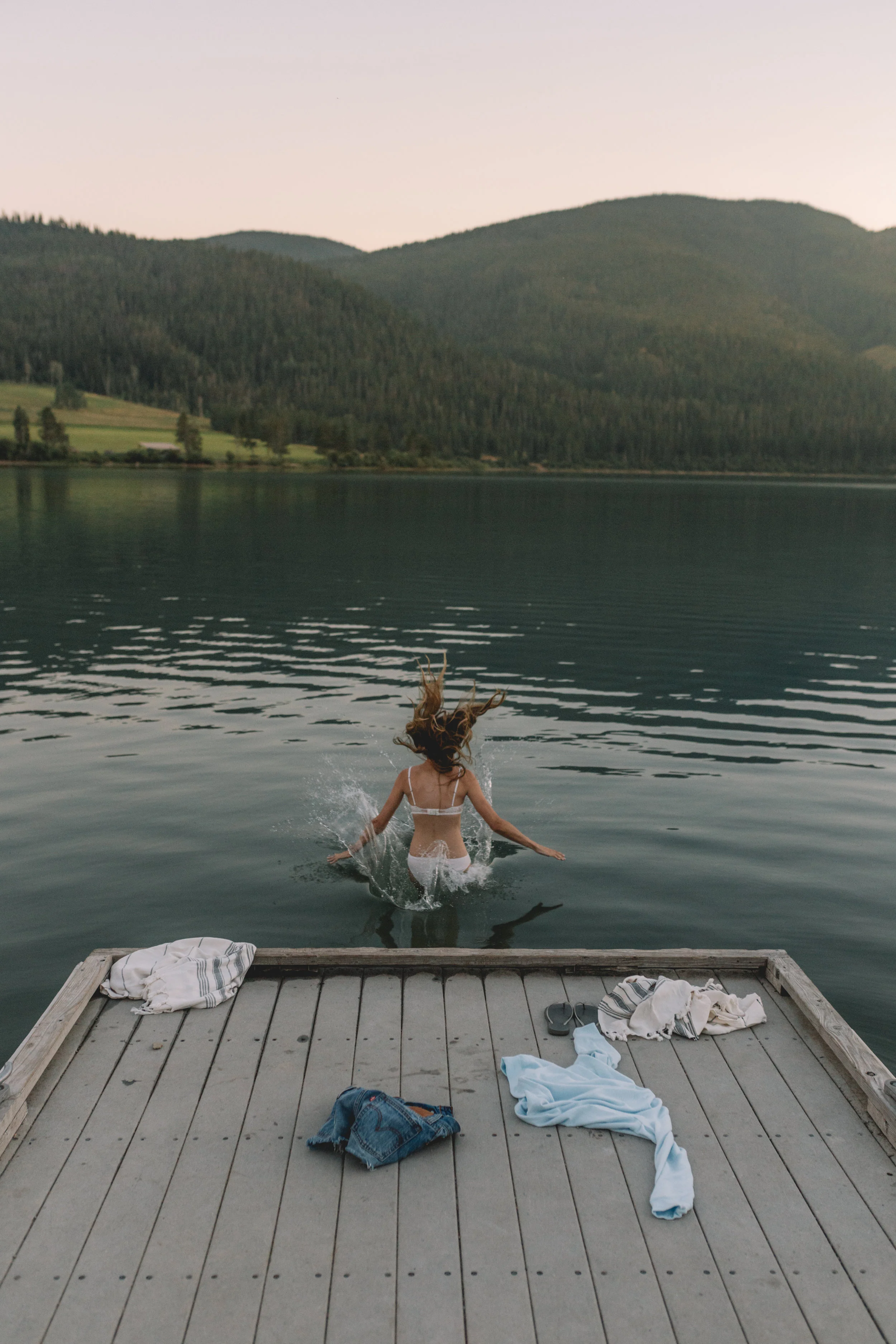 Greta_Swimming_08-03-17-17.jpg