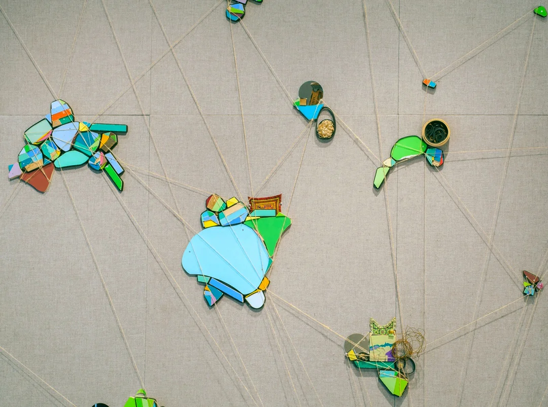 Vacuums en camino por el cielo y la tierra: mapping memories, 2013