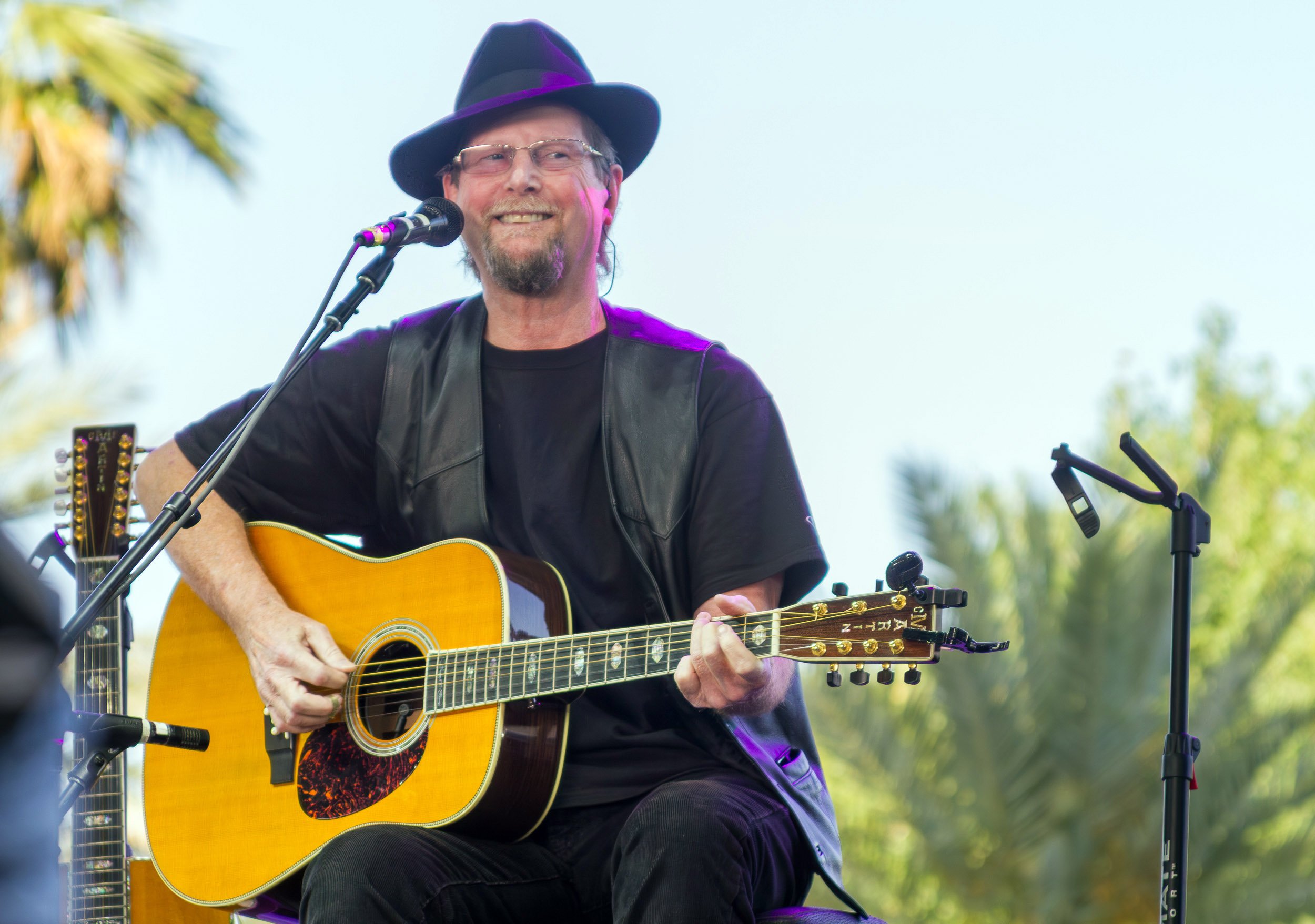ROGER MCGUINN