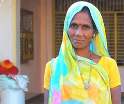  Daksha's mom, Manjulaben